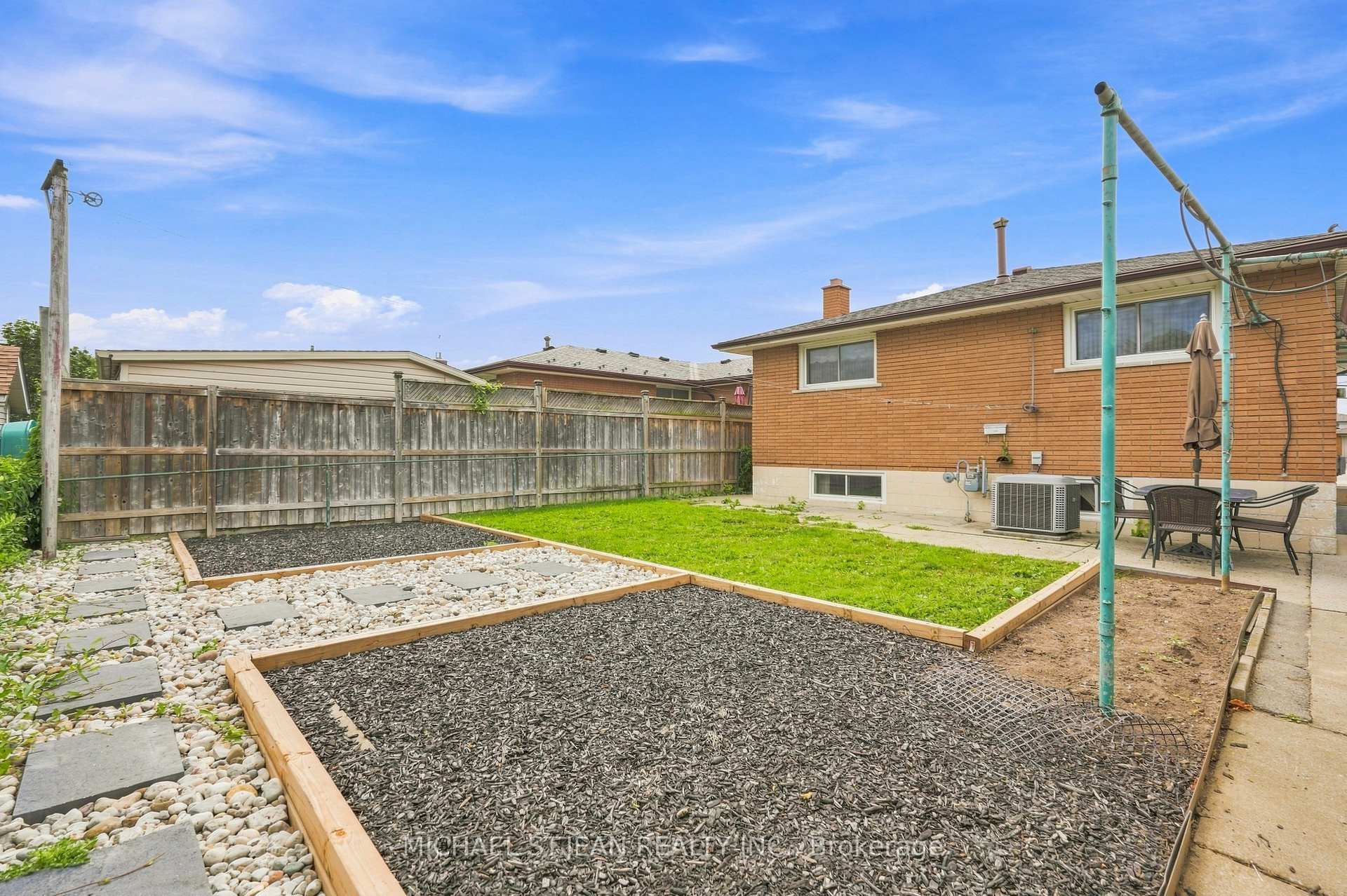 Photo 42 of 7 Duchess Court, Hamilton, Kentley — HOMEH