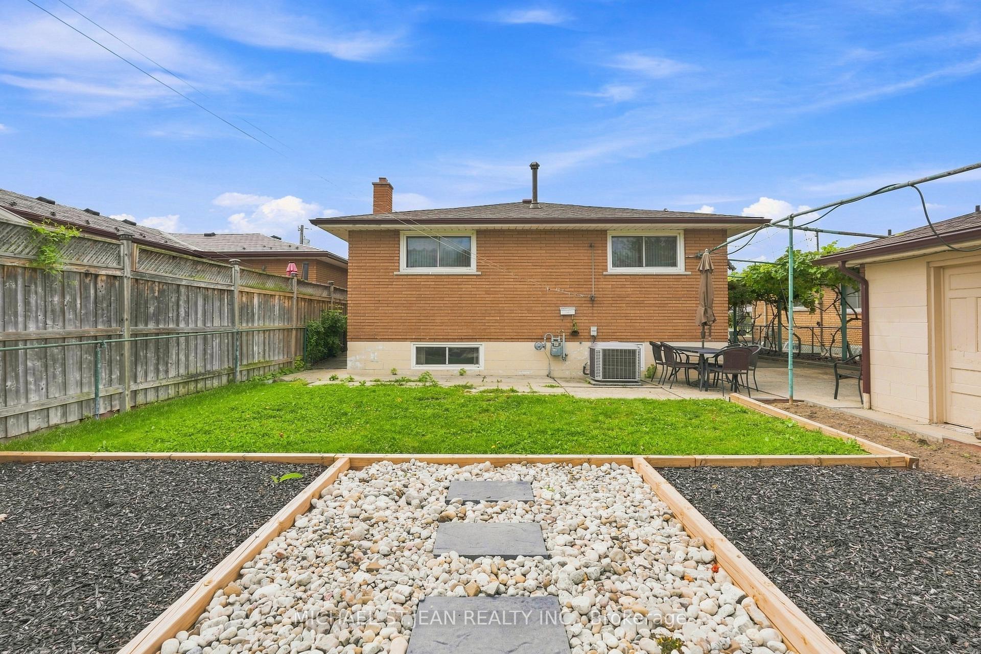 Photo 43 of 7 Duchess Court, Hamilton, Kentley — HOMEH