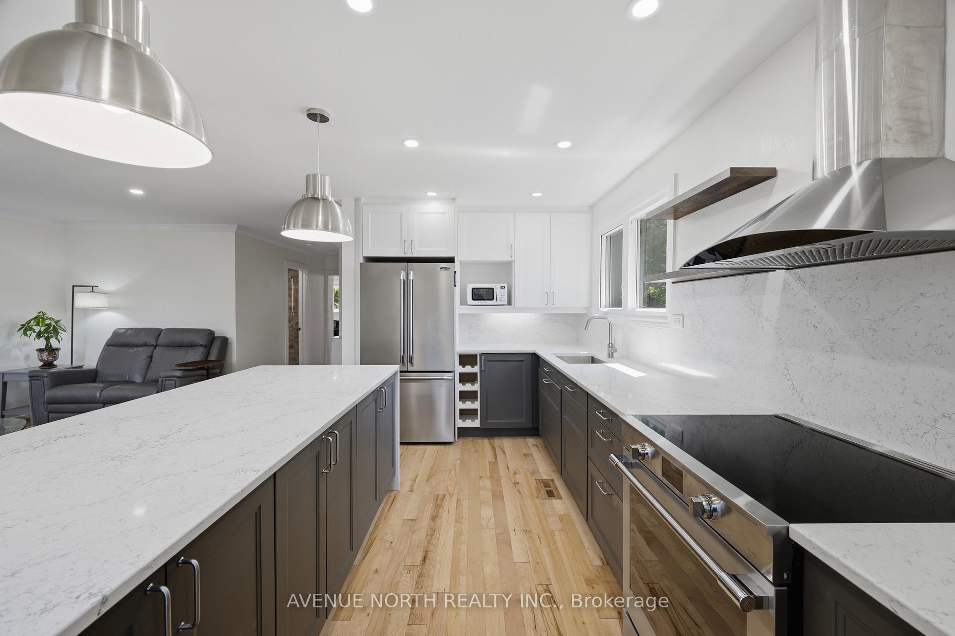 Photo 12 of 2 Oberon Street, Ottawa, Westcliffe Estates — HOMEH
