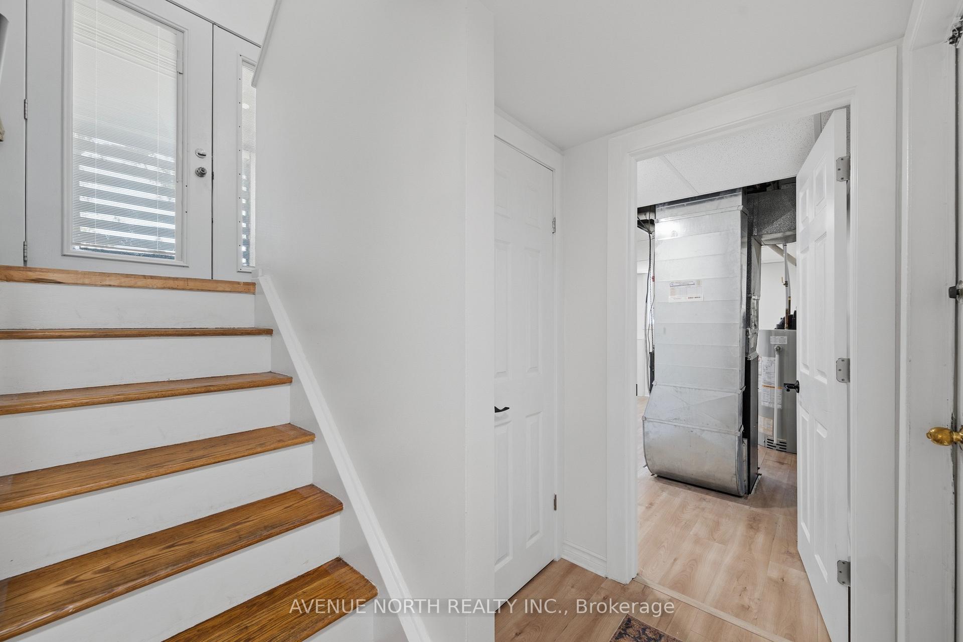 Photo 30 of 2 Oberon Street, Ottawa, Westcliffe Estates — HOMEH