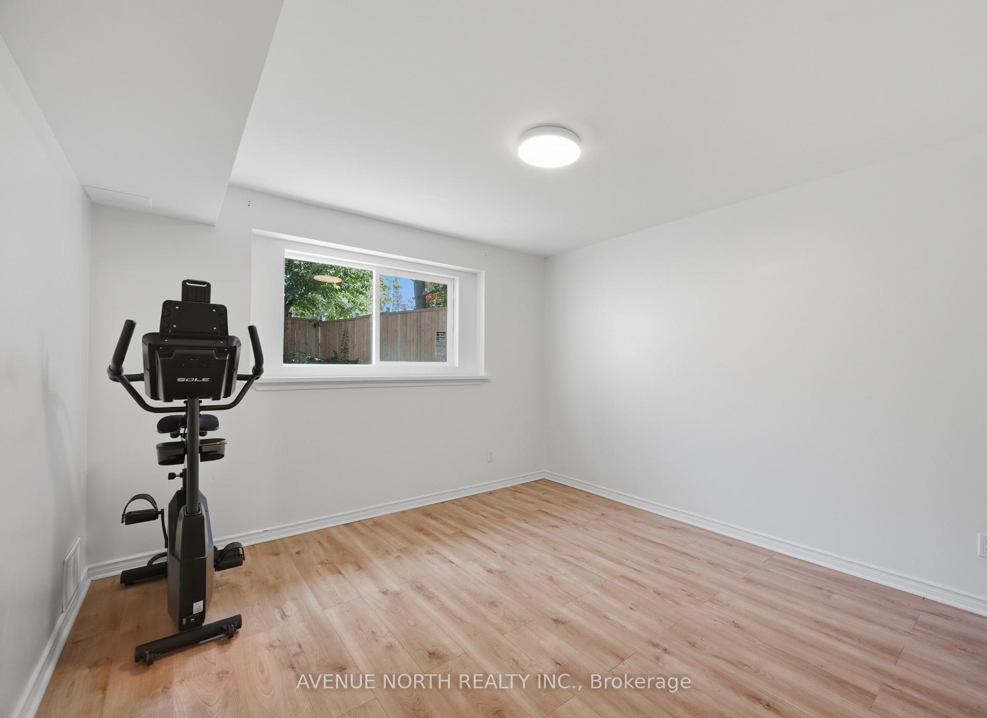 Photo 33 of 2 Oberon Street, Ottawa, Westcliffe Estates — HOMEH