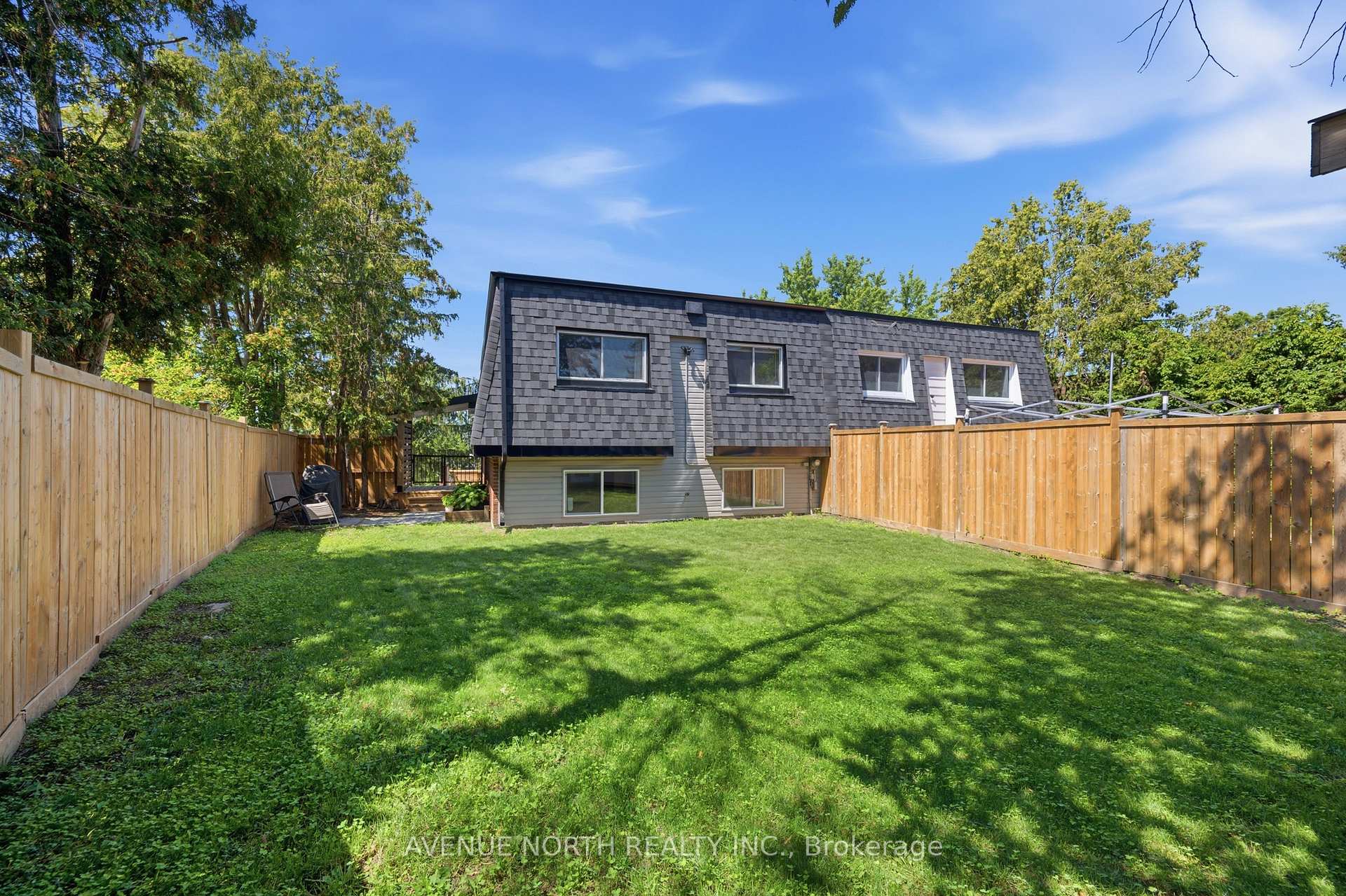 Photo 35 of 2 Oberon Street, Ottawa, Westcliffe Estates — HOMEH