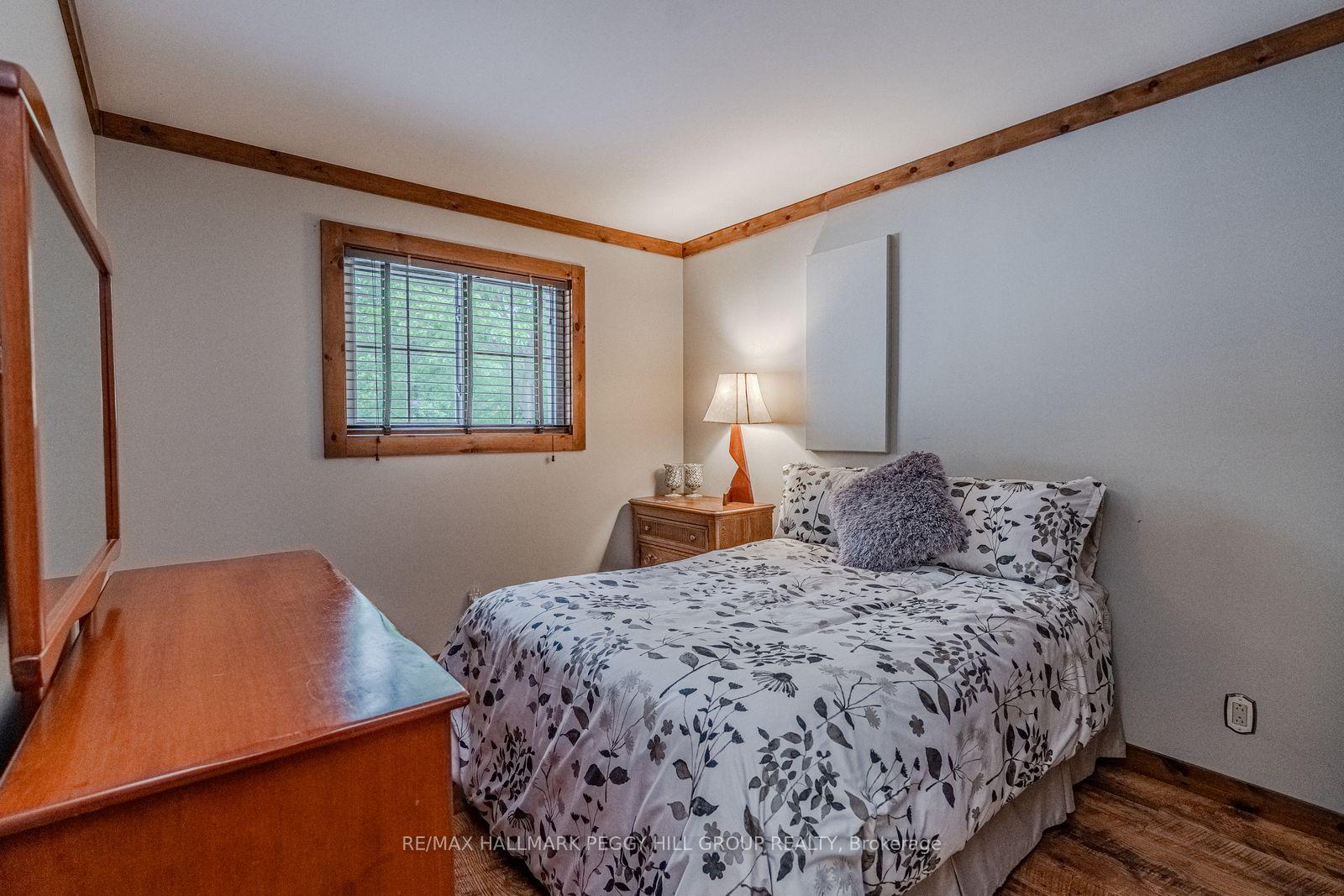 Photo 14 of 1008 Cove Road, Gravenhurst, Wood (Gravenhurst) — HOMEH