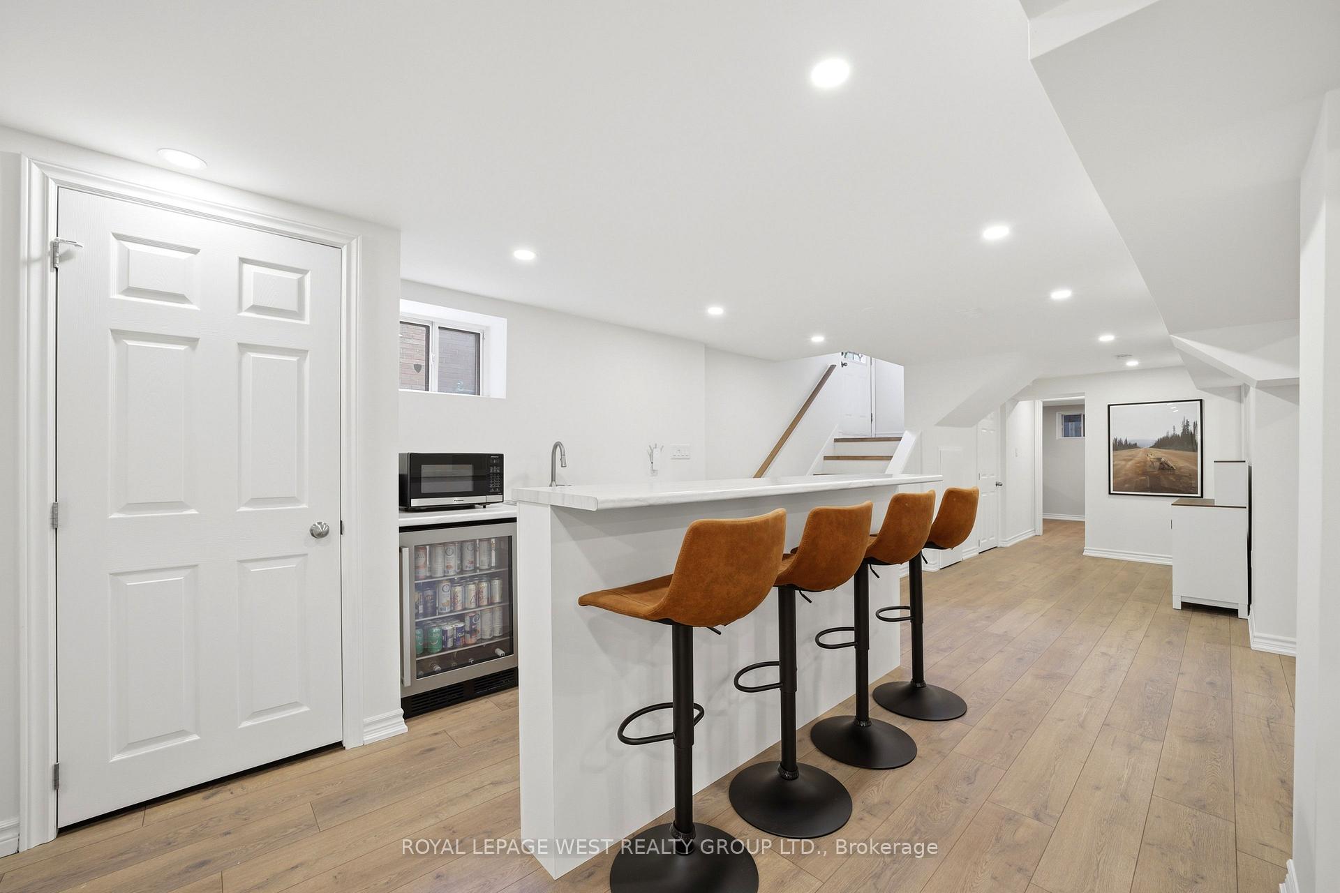 Photo 14 of 72 Mervyn Avenue, Etobicoke, Islington-City Centre West — HOMEH