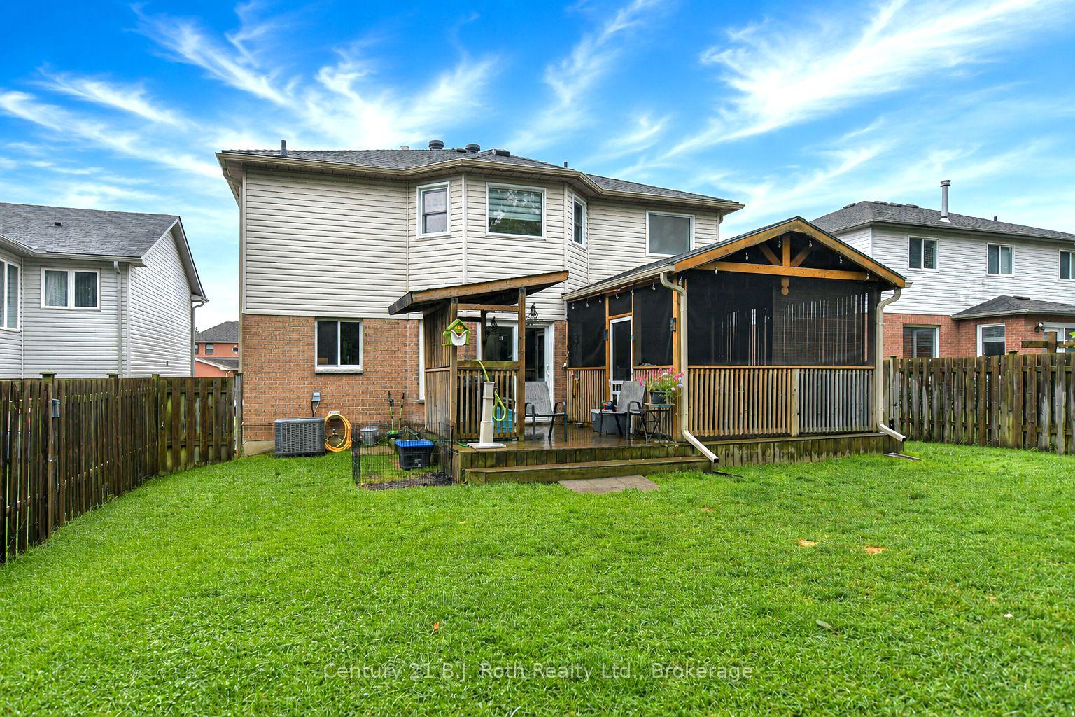 Photo 4 of 16 Frontier Avenue, Orillia — HOMEH
