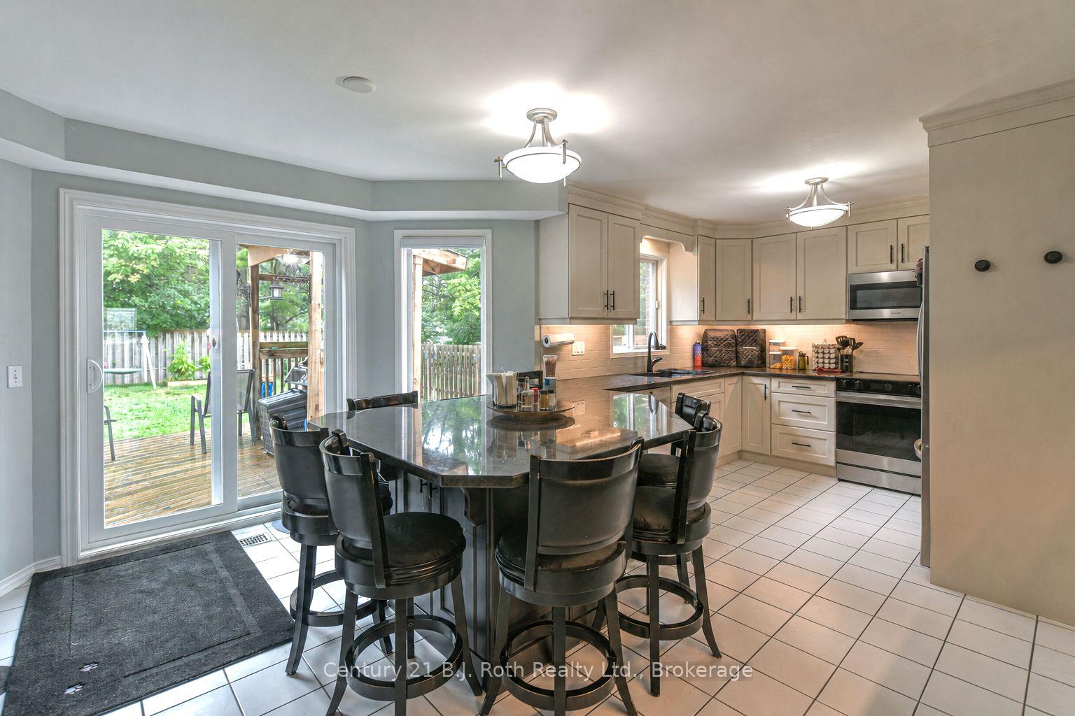 Photo 14 of 16 Frontier Avenue, Orillia — HOMEH