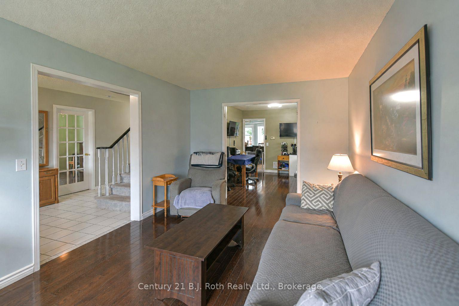 Photo 18 of 16 Frontier Avenue, Orillia — HOMEH