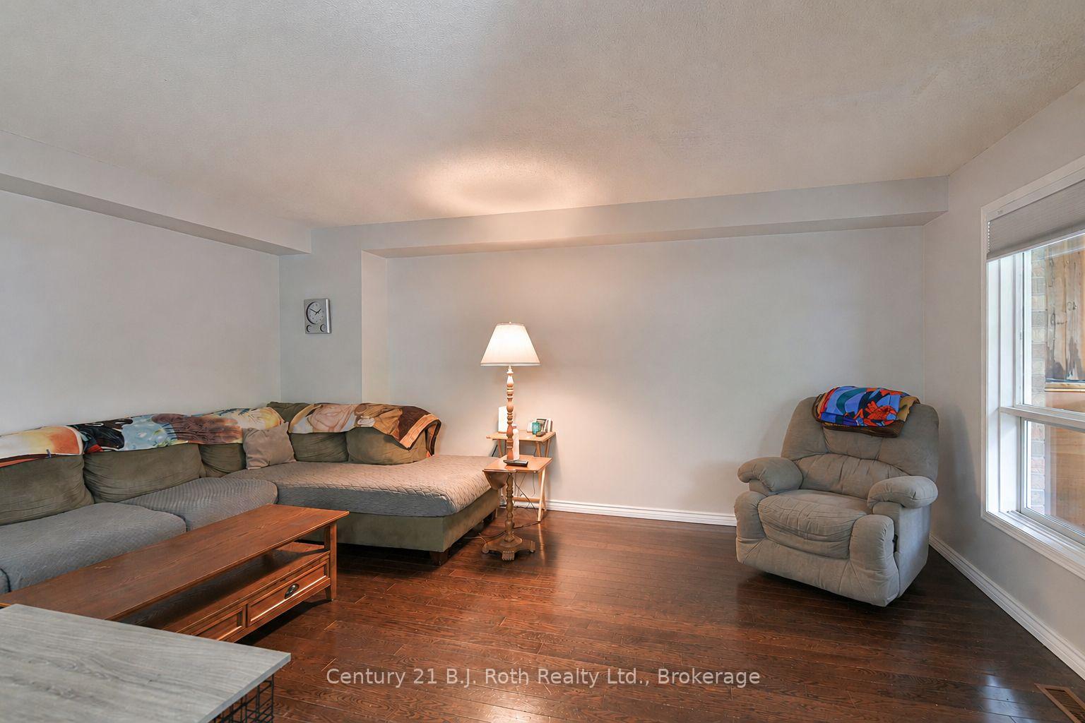 Photo 19 of 16 Frontier Avenue, Orillia — HOMEH