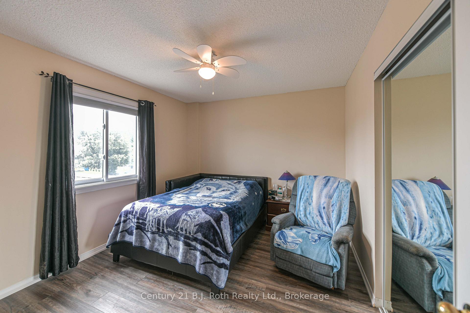 Photo 32 of 16 Frontier Avenue, Orillia — HOMEH