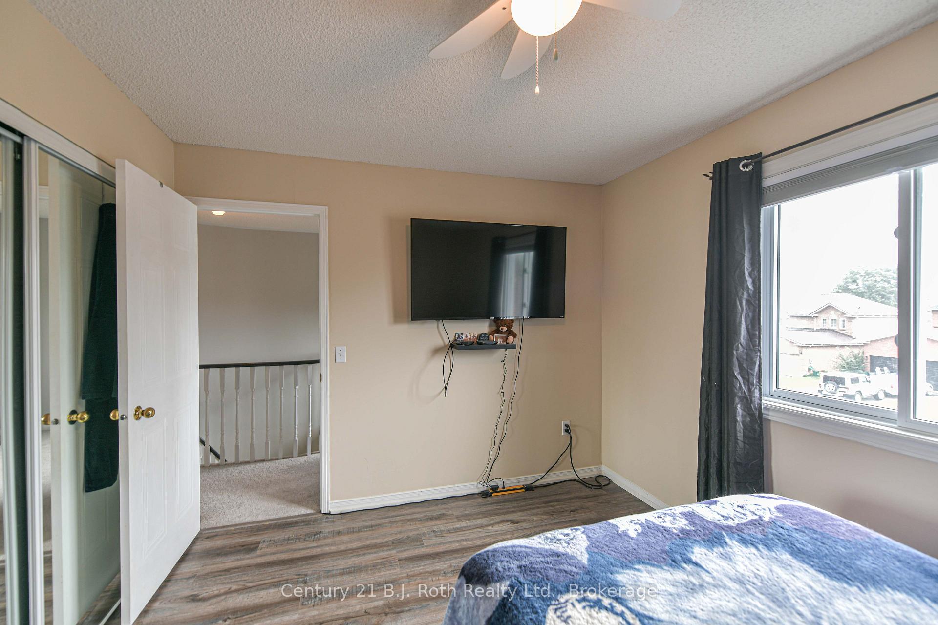 Photo 34 of 16 Frontier Avenue, Orillia — HOMEH