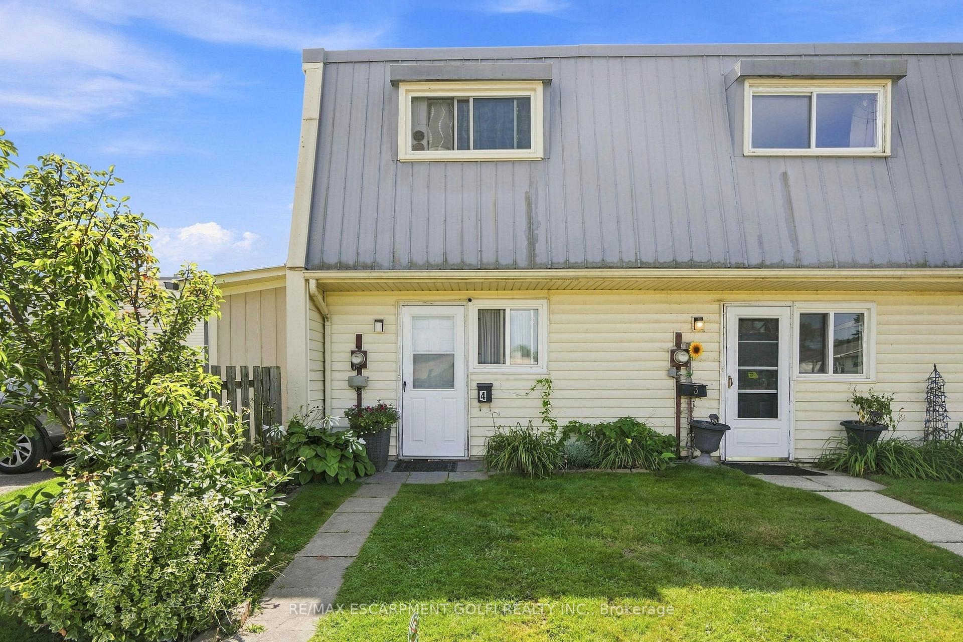 Photo 1 of Unit 4, 8646 Willoughby Drive, Niagara Falls, Chippawa — HOMEH
