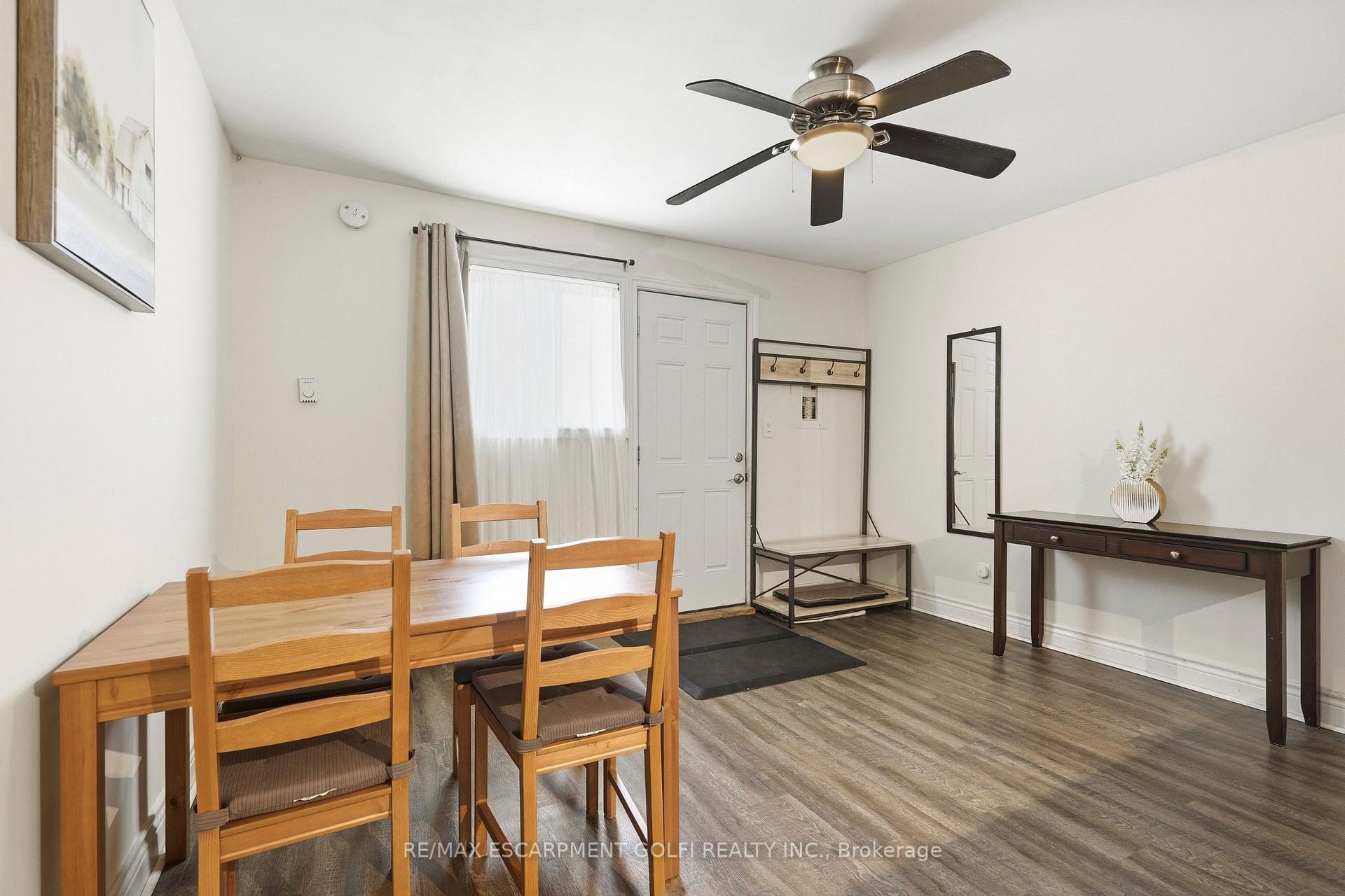 Photo 11 of Unit 4, 8646 Willoughby Drive, Niagara Falls, Chippawa — HOMEH