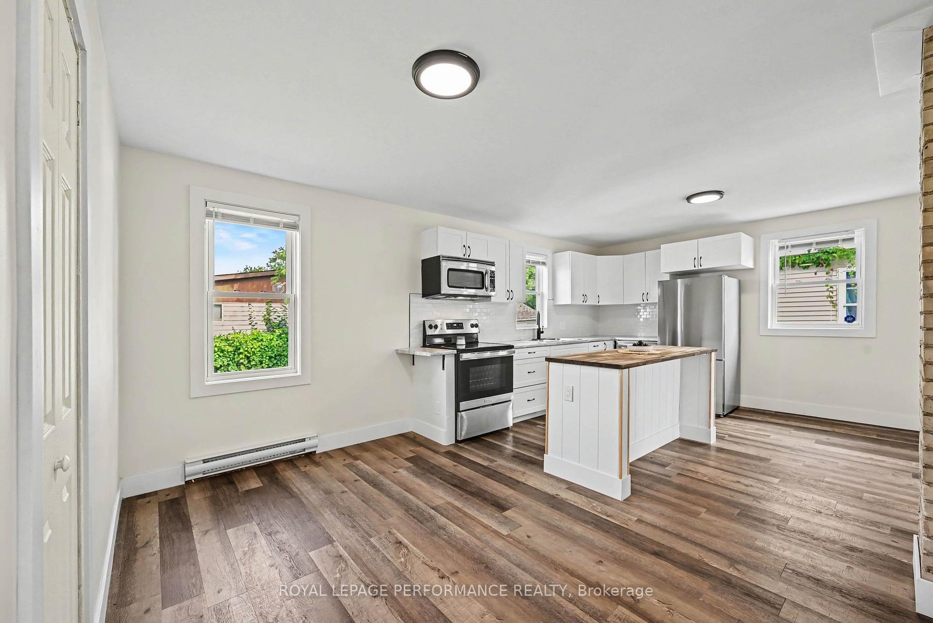 Photo 9 of 1008 Second Street E, Cornwall, Cornwall — HOMEH