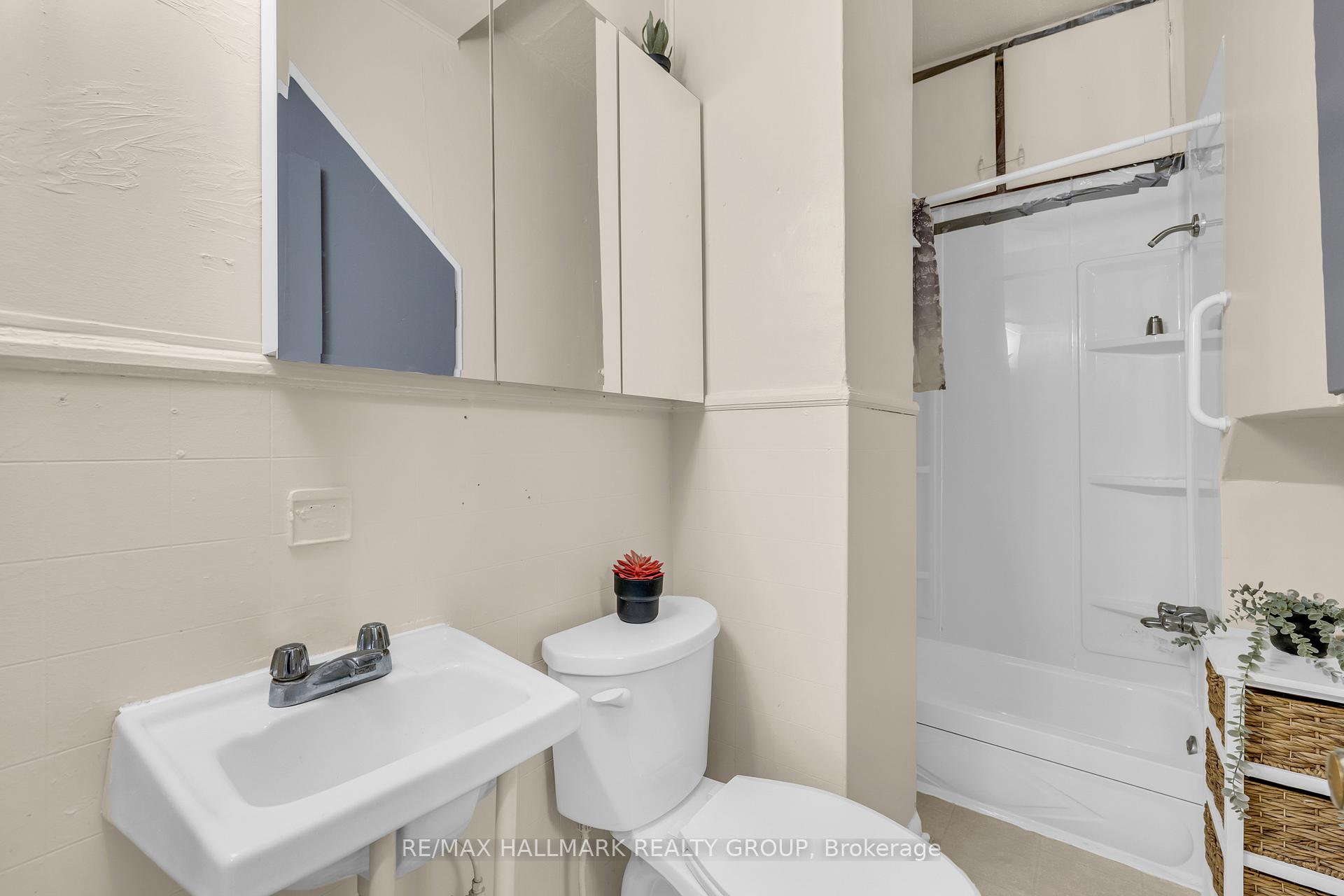 Photo 11 of Unit 3, 15 Elmsley Street N, Smiths Falls, Smiths Falls — HOMEH