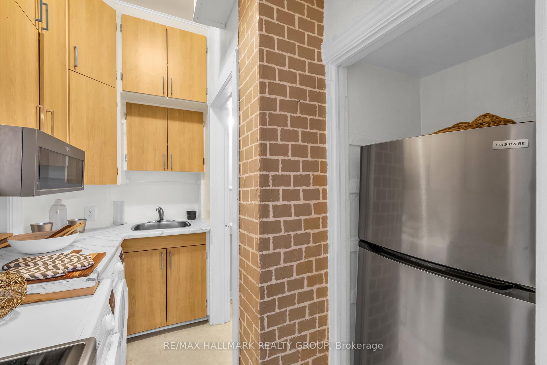 Photo 12 of Unit 3, 15 Elmsley Street N, Smiths Falls, Smiths Falls — HOMEH