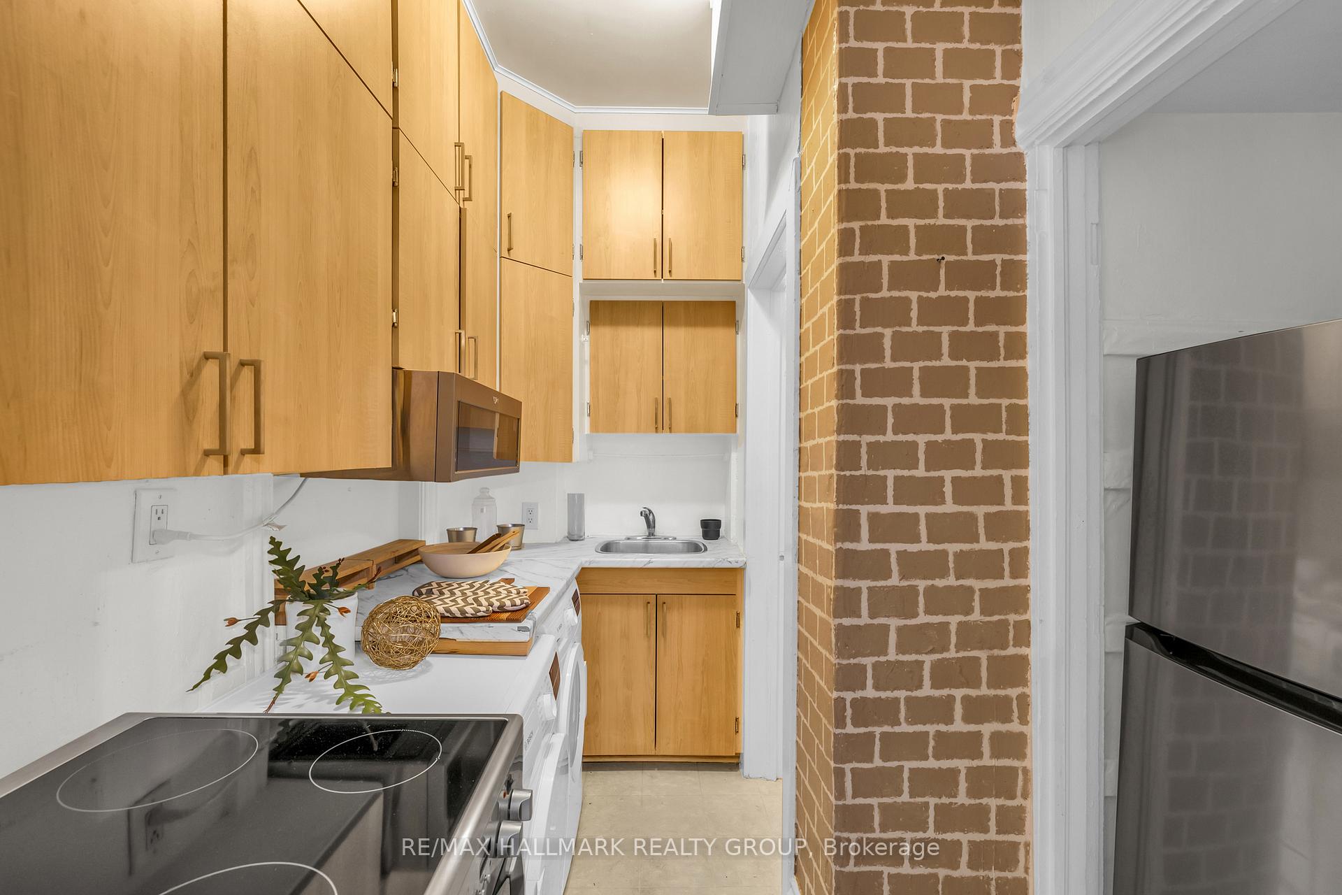 Photo 13 of Unit 3, 15 Elmsley Street N, Smiths Falls, Smiths Falls — HOMEH