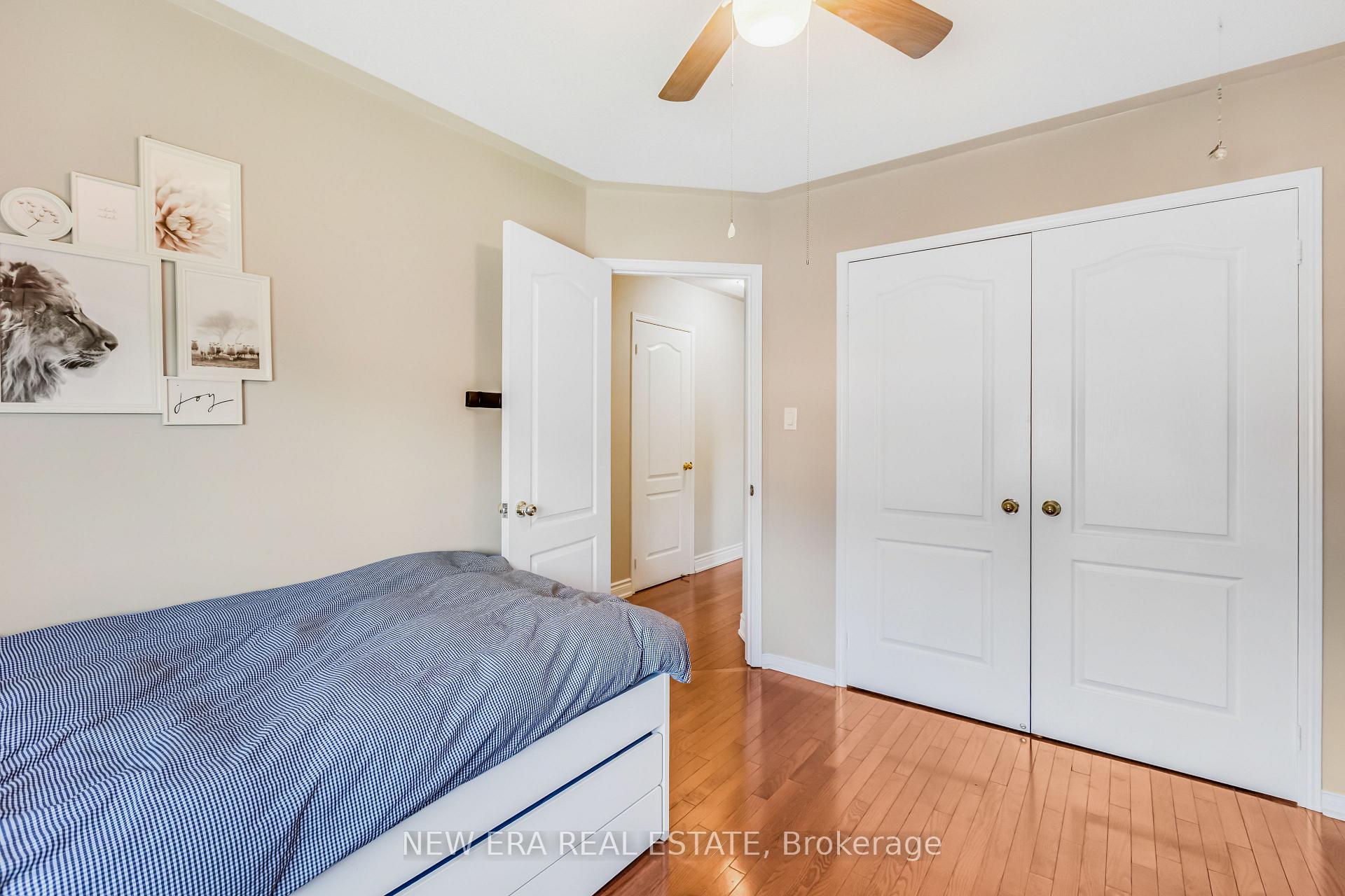 Photo 19 of 11 Warnford Circle, Ajax, Northeast Ajax — HOMEH