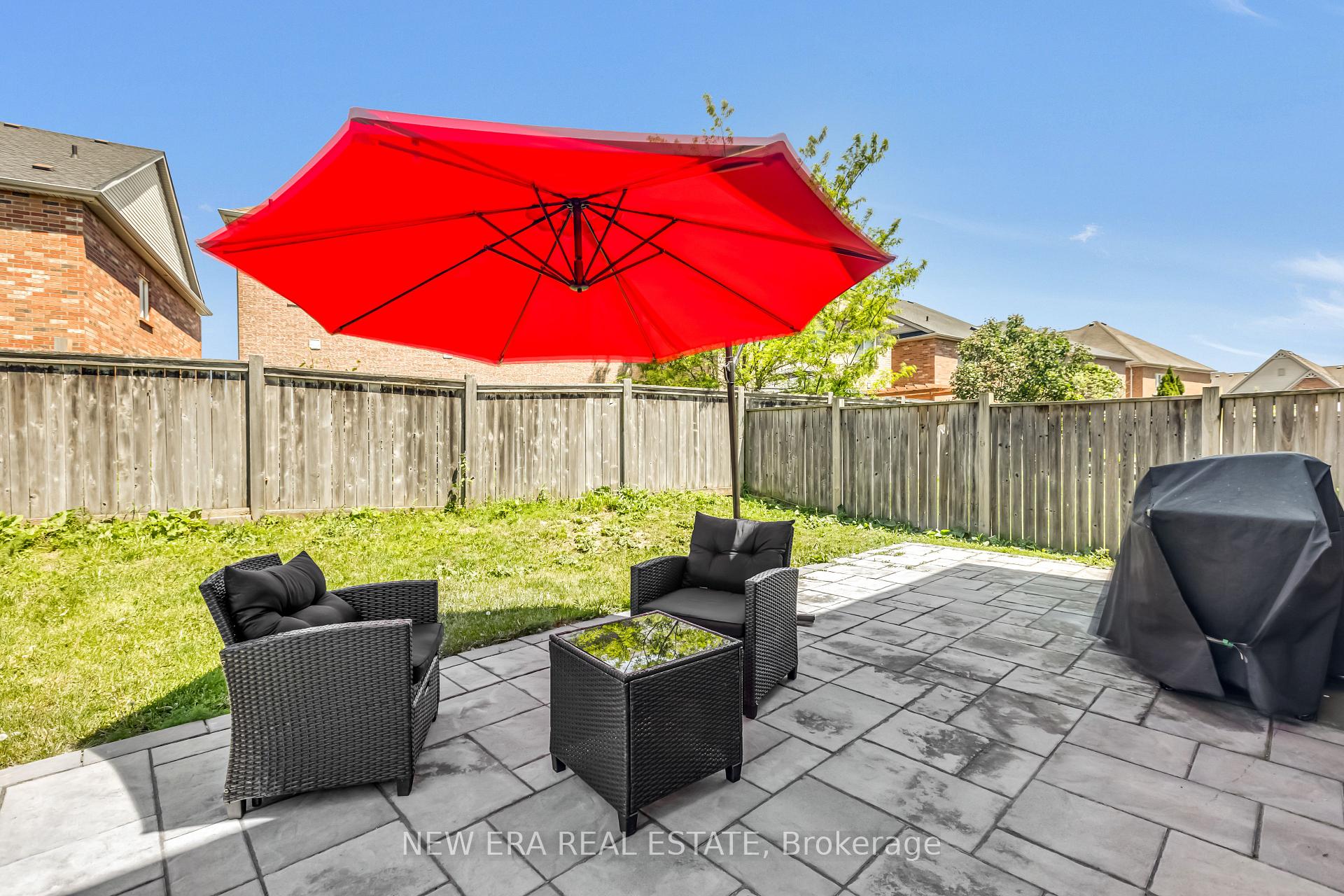 Photo 36 of 11 Warnford Circle, Ajax, Northeast Ajax — HOMEH