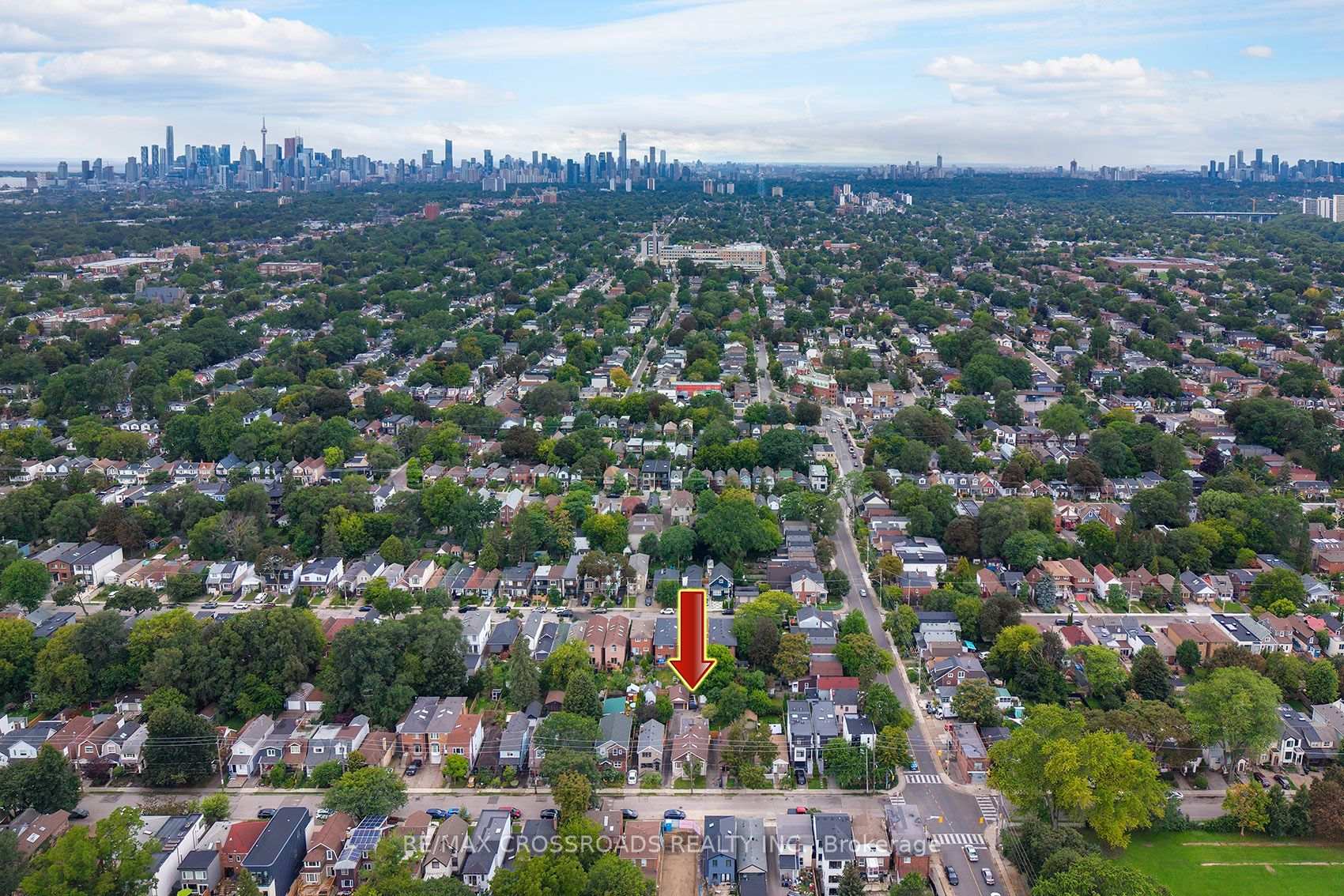 Photo 2 of 218 Gledhill Avenue, Toronto, Woodbine-Lumsden — HOMEH
