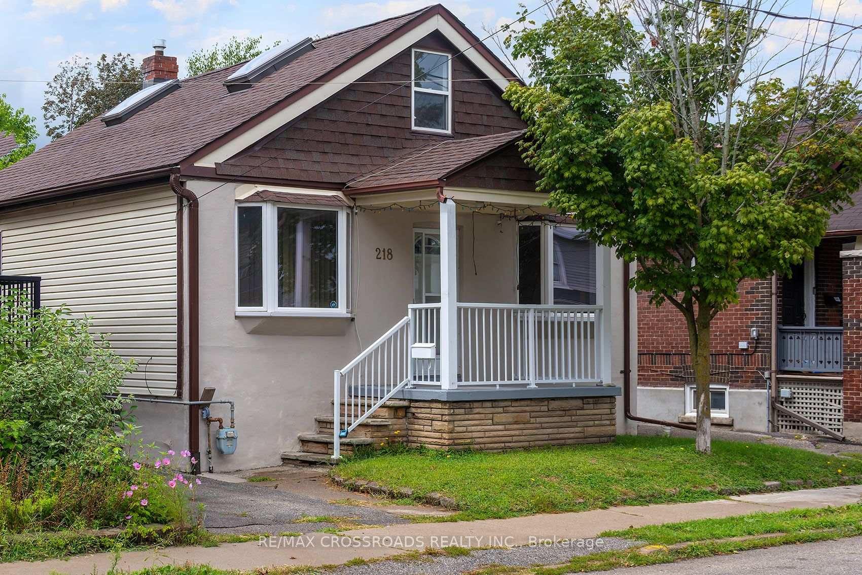Photo 3 of 218 Gledhill Avenue, Toronto, Woodbine-Lumsden — HOMEH