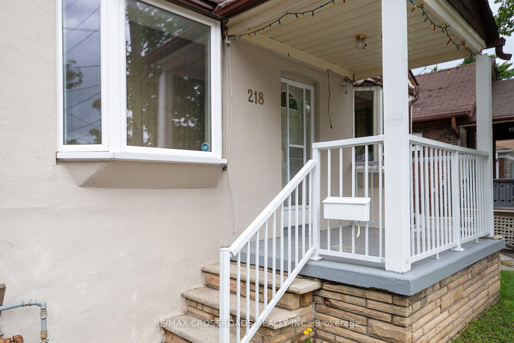 Photo 5 of 218 Gledhill Avenue, Toronto, Woodbine-Lumsden — HOMEH