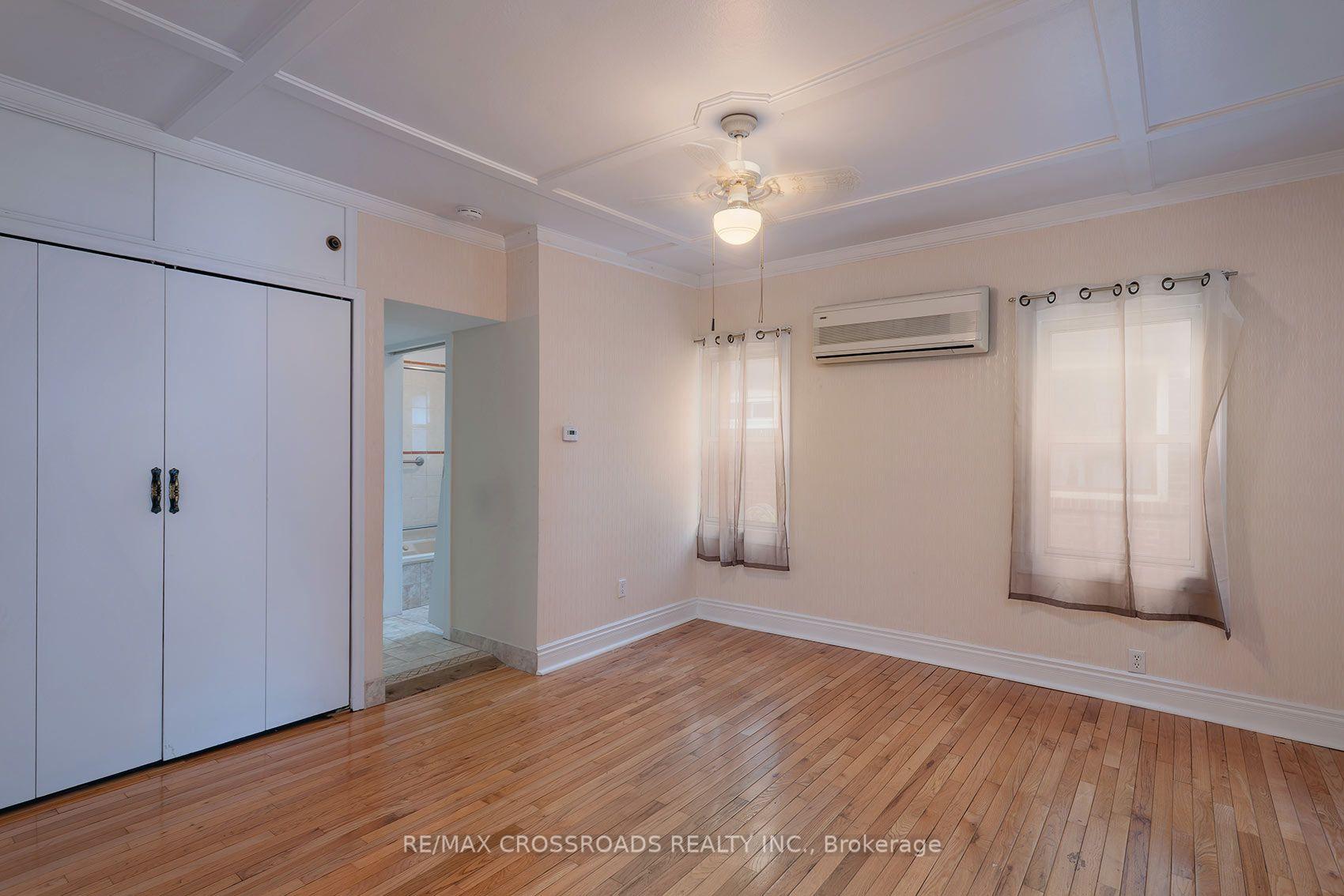 Photo 13 of 218 Gledhill Avenue, Toronto, Woodbine-Lumsden — HOMEH