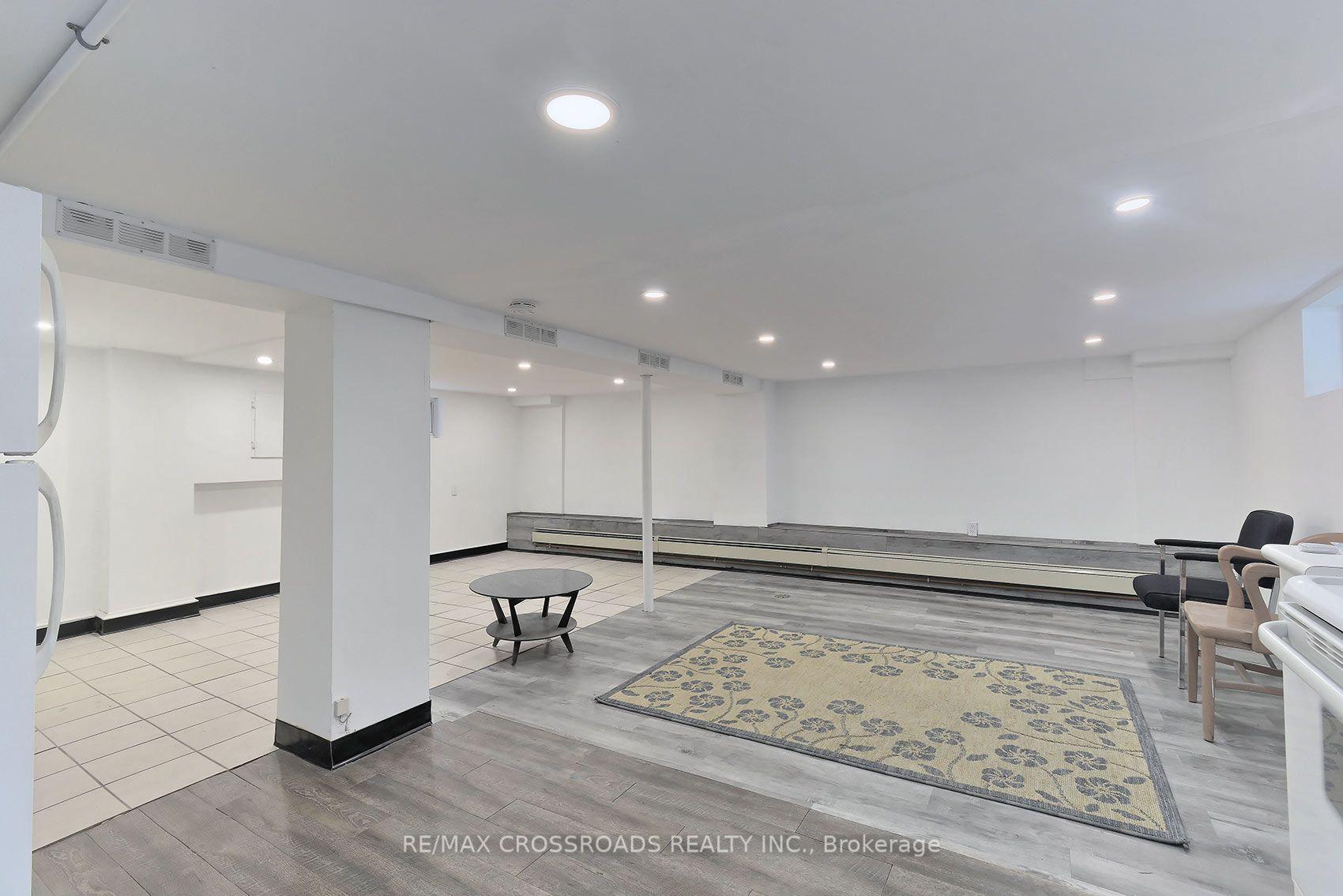 Photo 33 of 218 Gledhill Avenue, Toronto, Woodbine-Lumsden — HOMEH