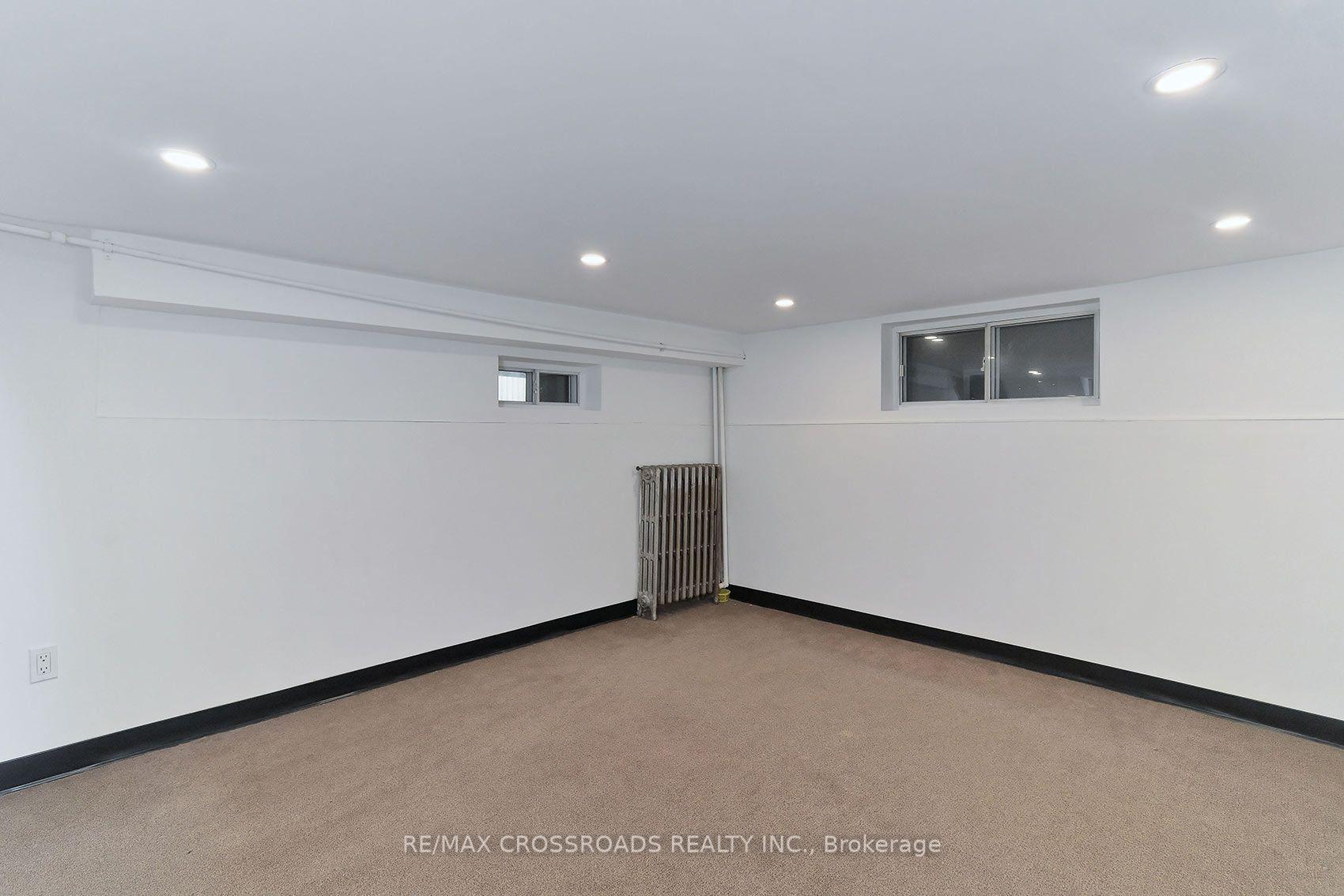 Photo 36 of 218 Gledhill Avenue, Toronto, Woodbine-Lumsden — HOMEH
