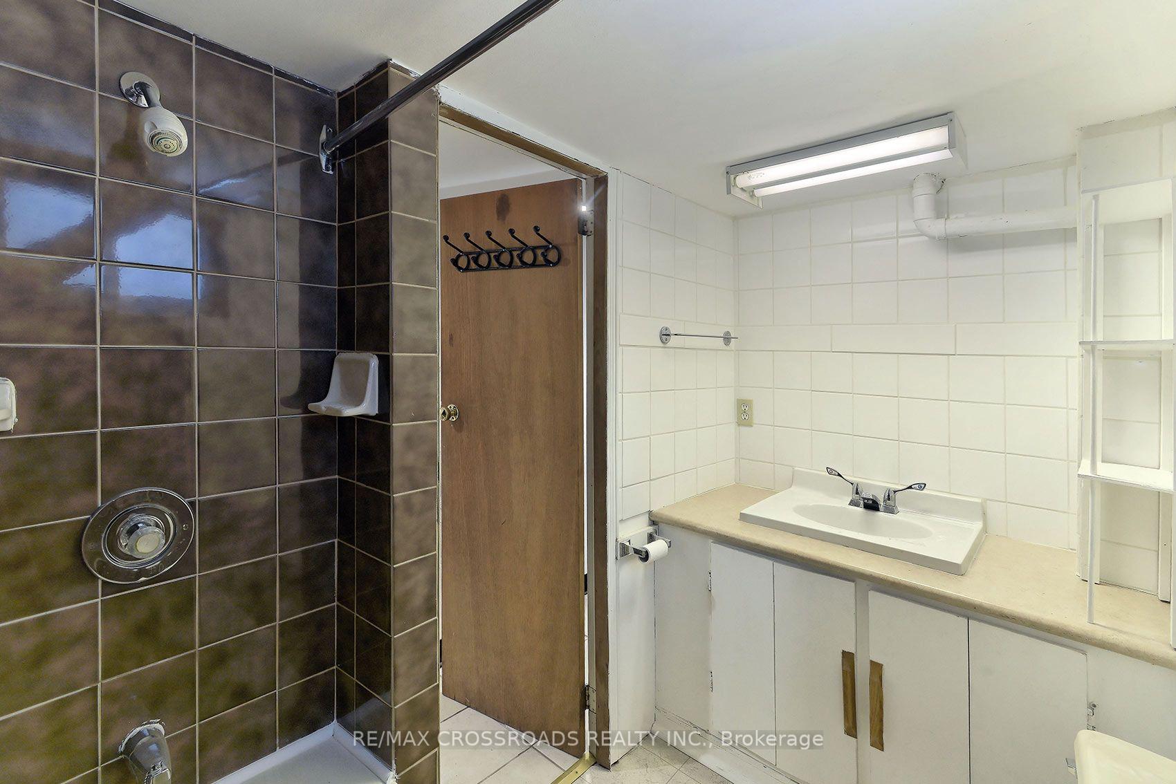 Photo 37 of 218 Gledhill Avenue, Toronto, Woodbine-Lumsden — HOMEH