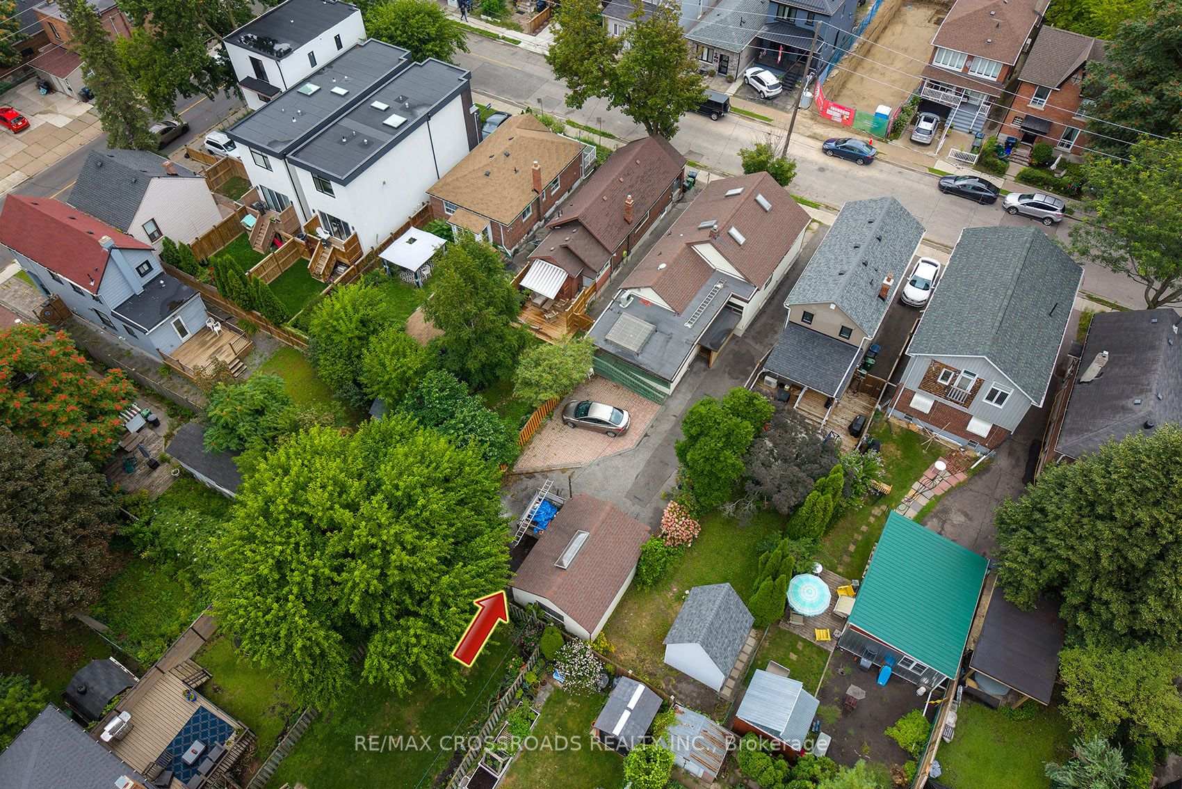 Photo 40 of 218 Gledhill Avenue, Toronto, Woodbine-Lumsden — HOMEH