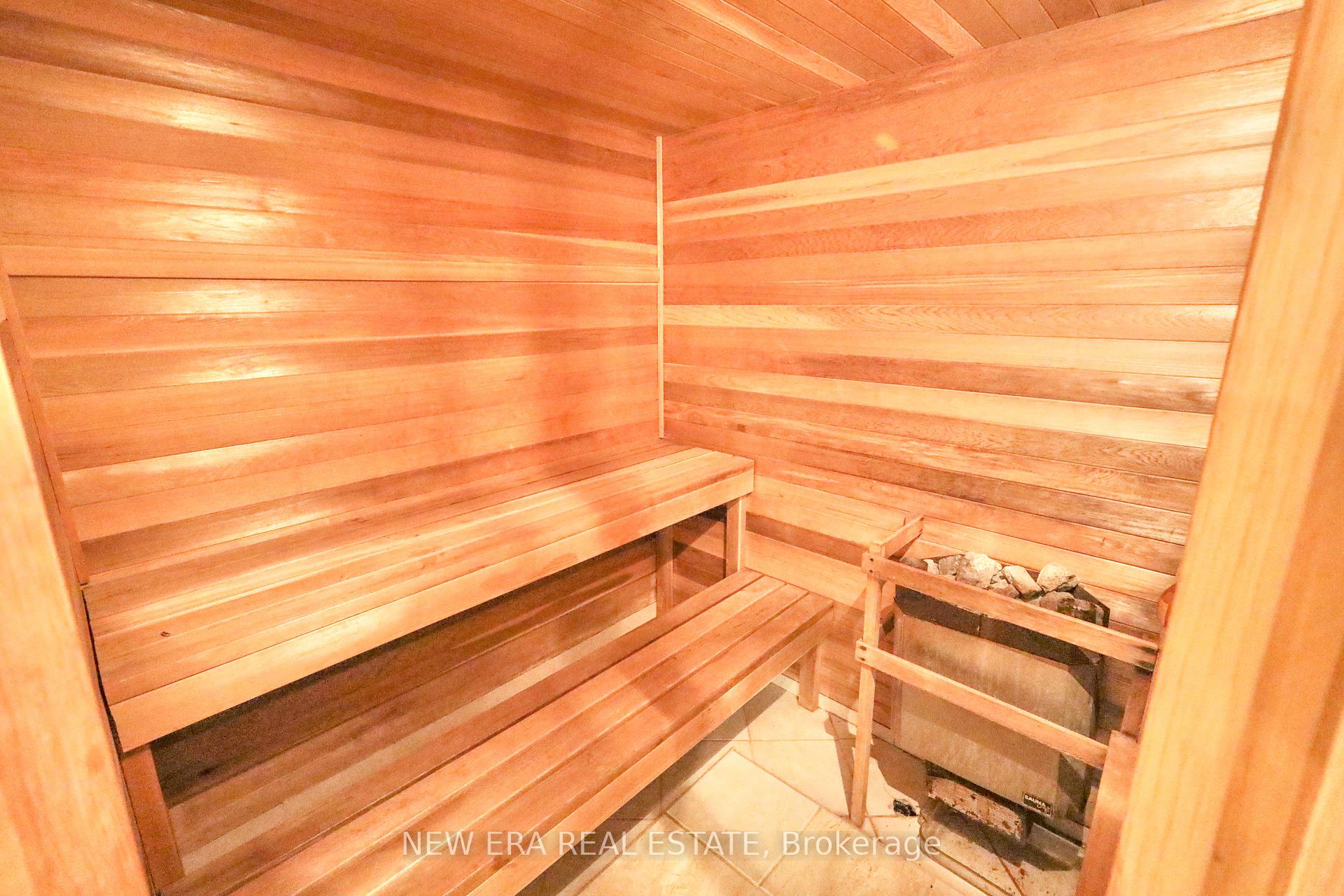Photo 23 of 704 Brandenburg Boulevard, Waterloo, Upper Beechwood — HOMEH