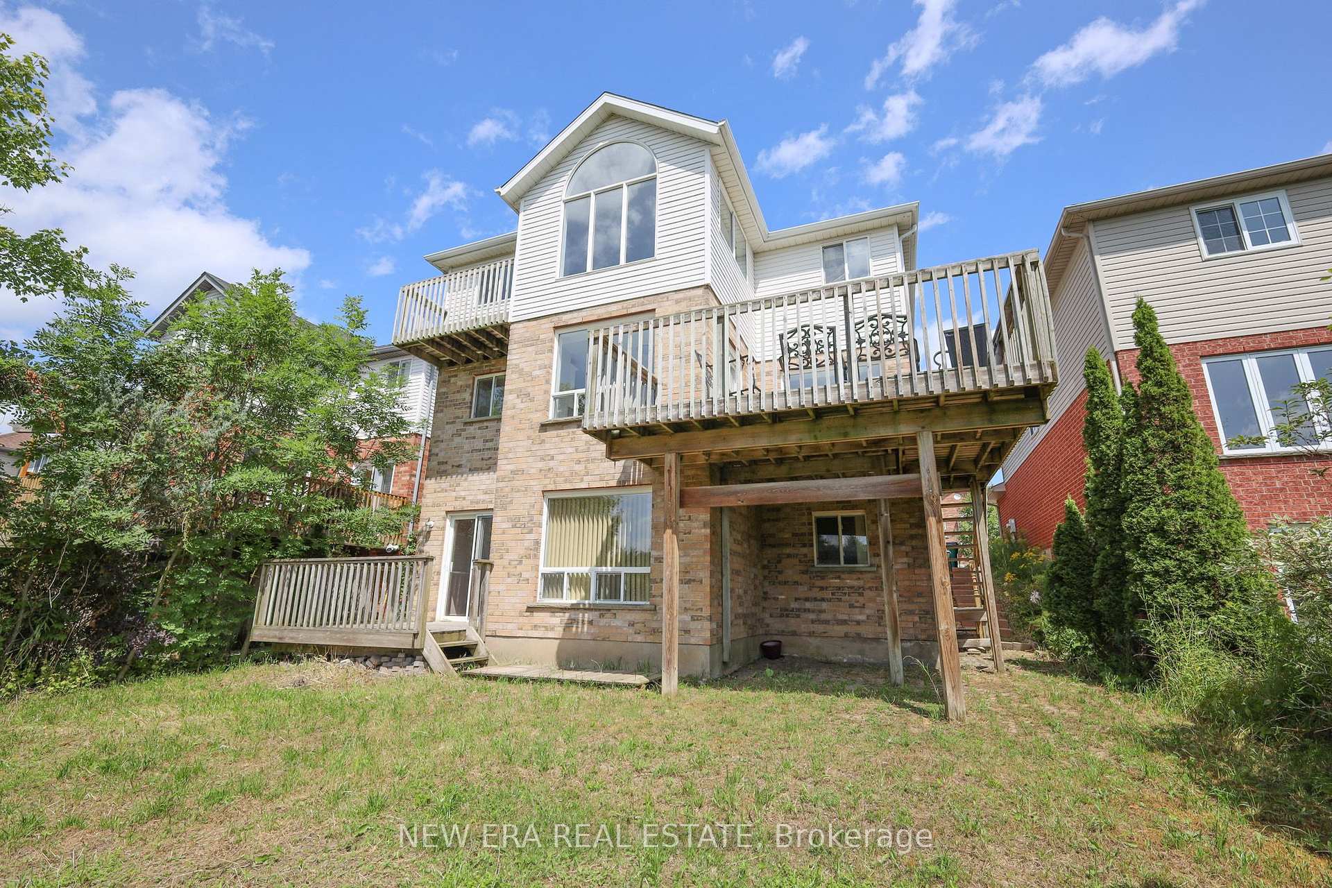 Photo 25 of 704 Brandenburg Boulevard, Waterloo, Upper Beechwood — HOMEH