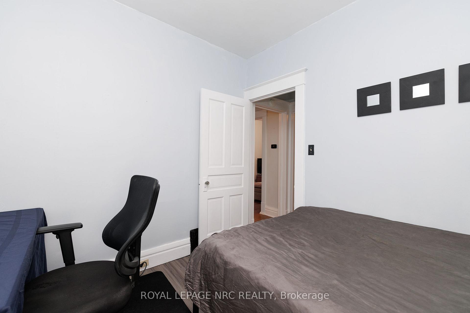Photo 17 of 40 St. Patrick Street, St. Catharines, Downtown — HOMEH