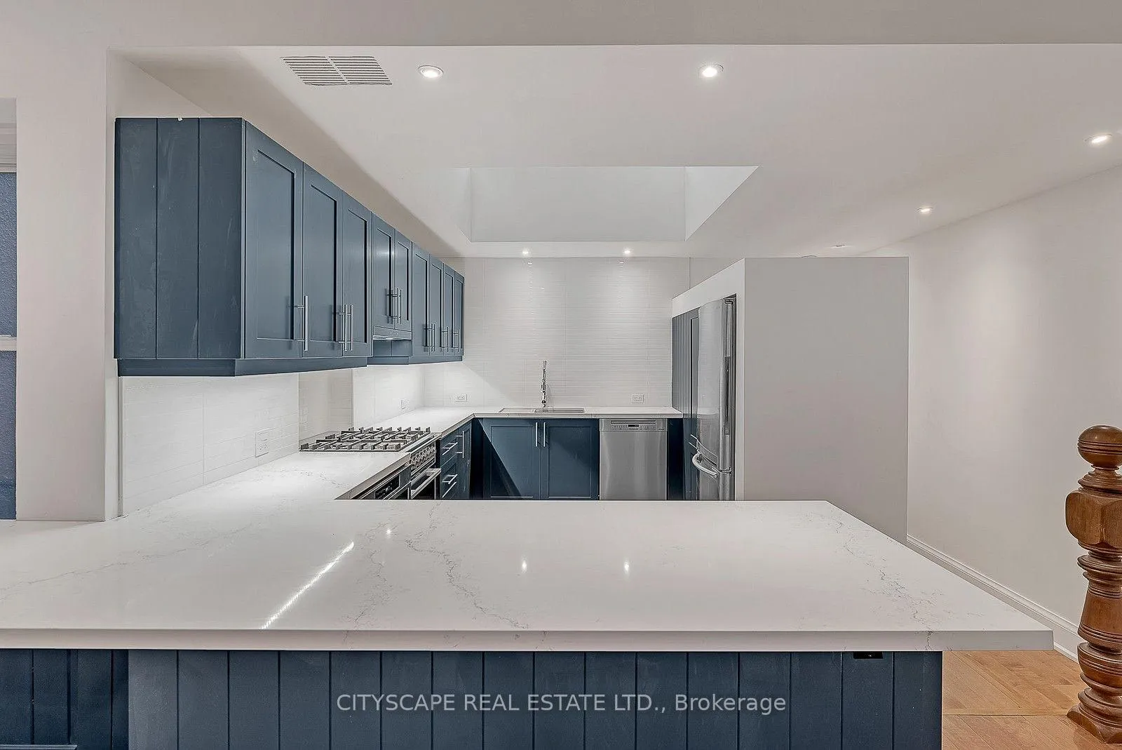 Photo 9 of Unit #2 Upper, 180 Strachan Avenue, Toronto, Niagara — HOMEH