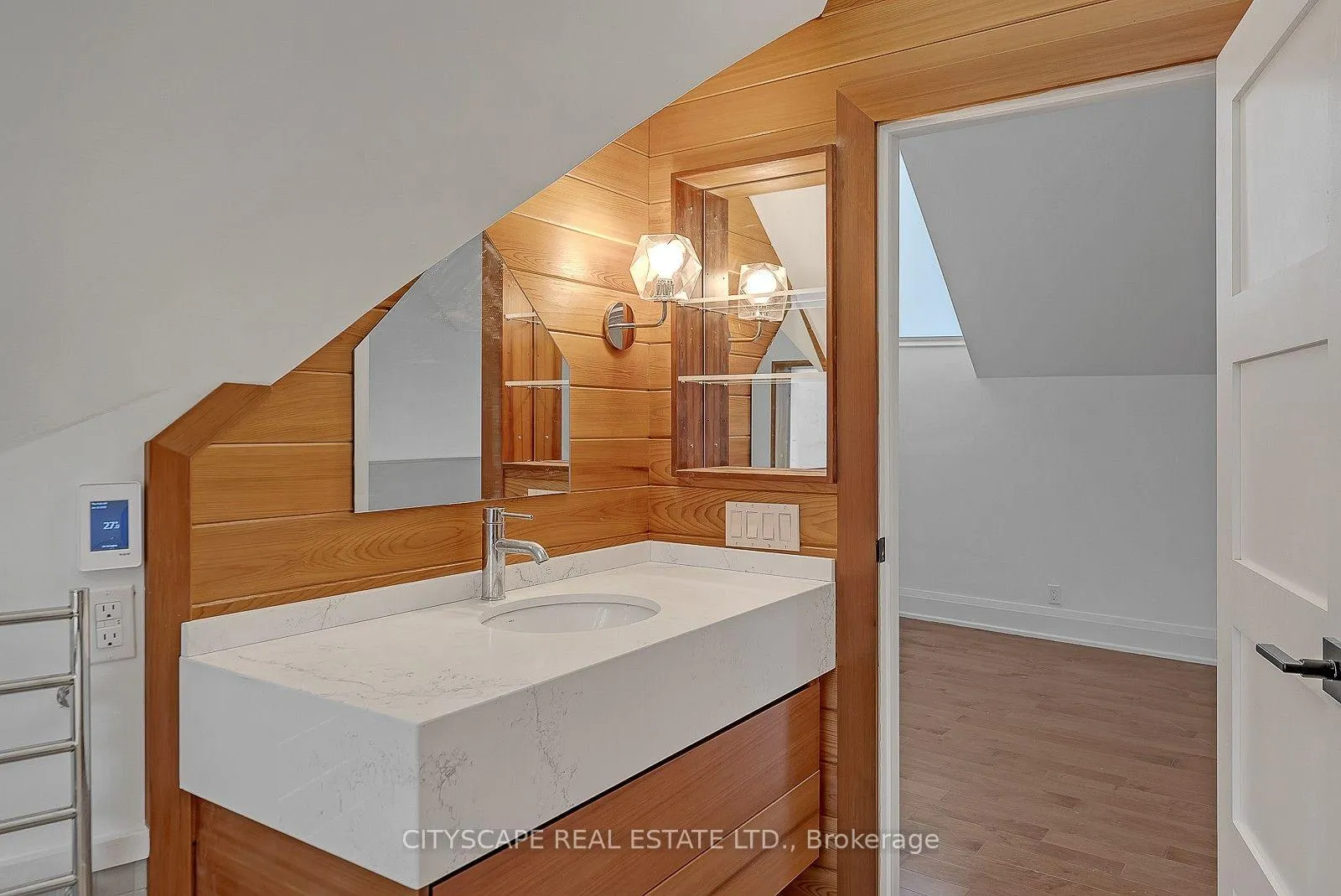 Photo 19 of Unit #2 Upper, 180 Strachan Avenue, Toronto, Niagara — HOMEH