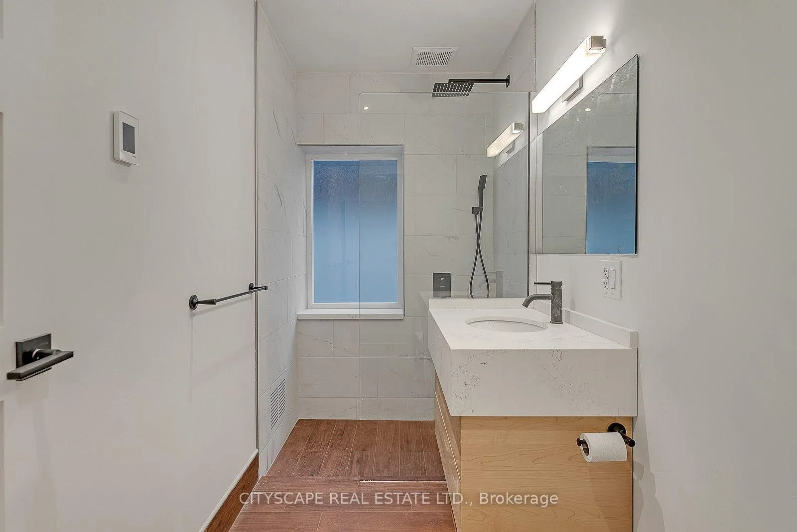 Photo 20 of Unit #2 Upper, 180 Strachan Avenue, Toronto, Niagara — HOMEH