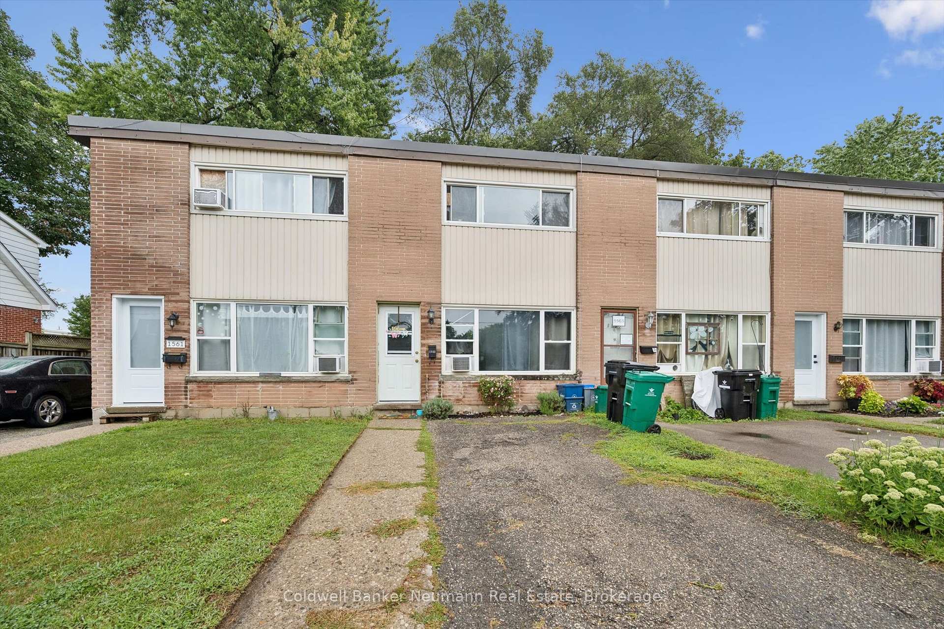 Photo 3 of 1561-1567 Queenston Road, Cambridge, Preston Centre — HOMEH