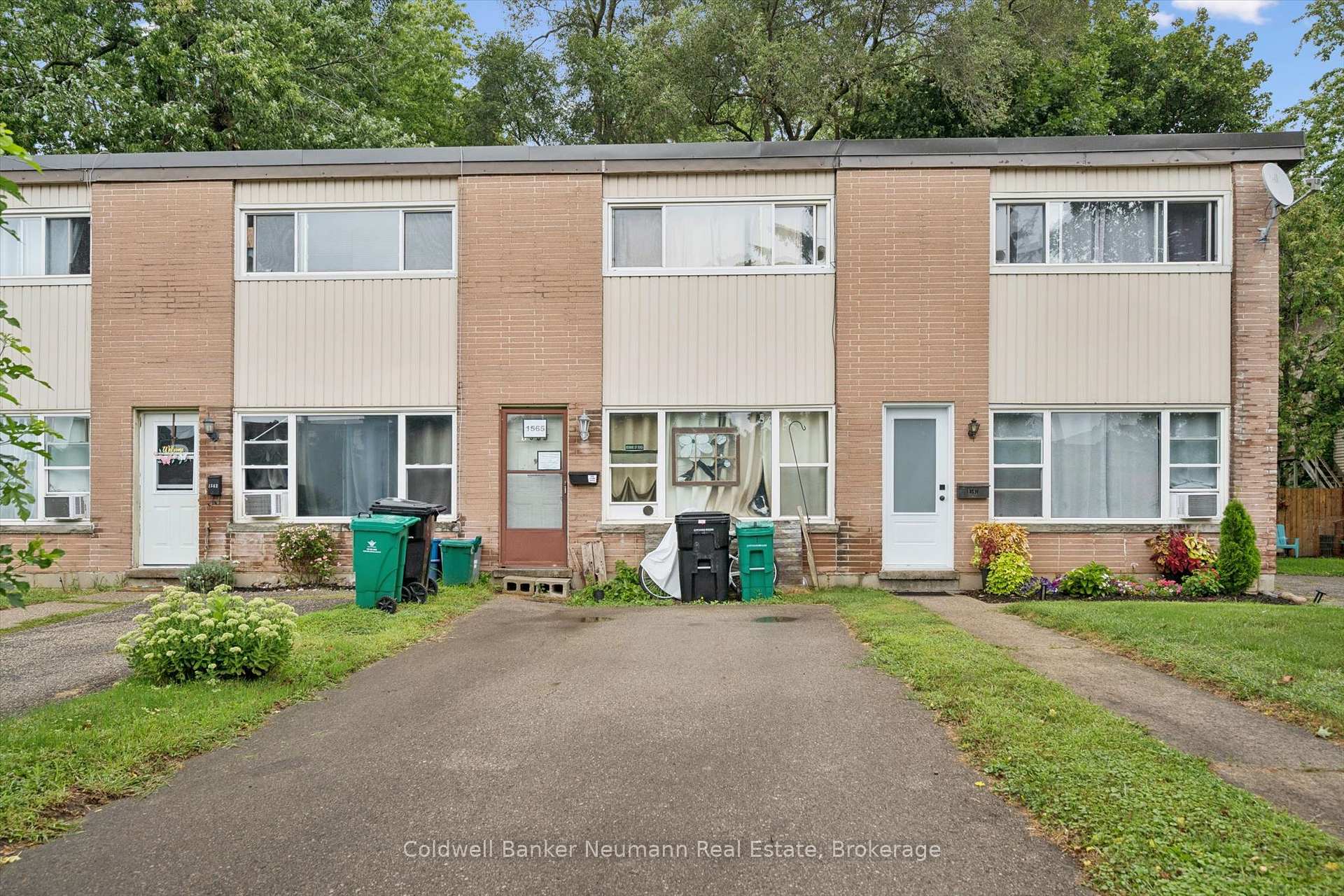 Photo 7 of 1561-1567 Queenston Road, Cambridge, Preston Centre — HOMEH