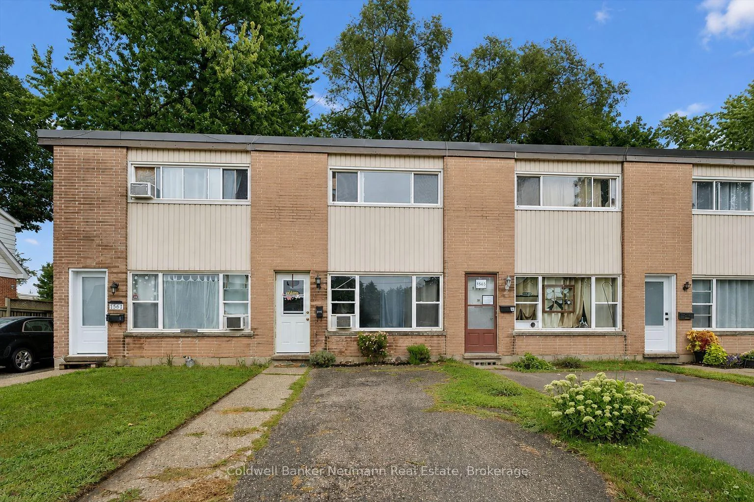 Photo 4 of 1561-1567 Queenston Road, Cambridge, Preston Centre — HOMEH
