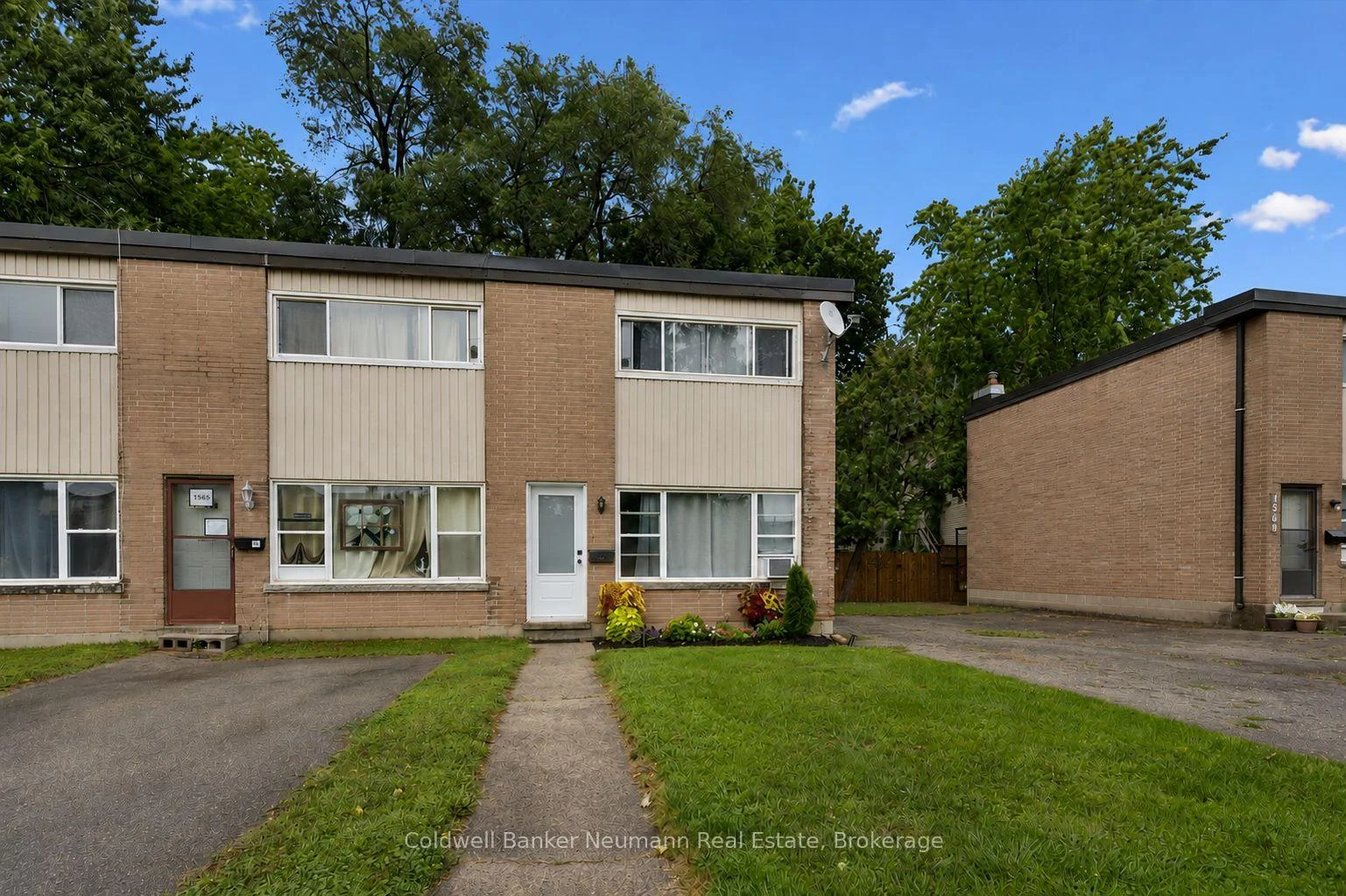 Photo 43 of 1561-1567 Queenston Road, Cambridge, Preston Centre — HOMEH