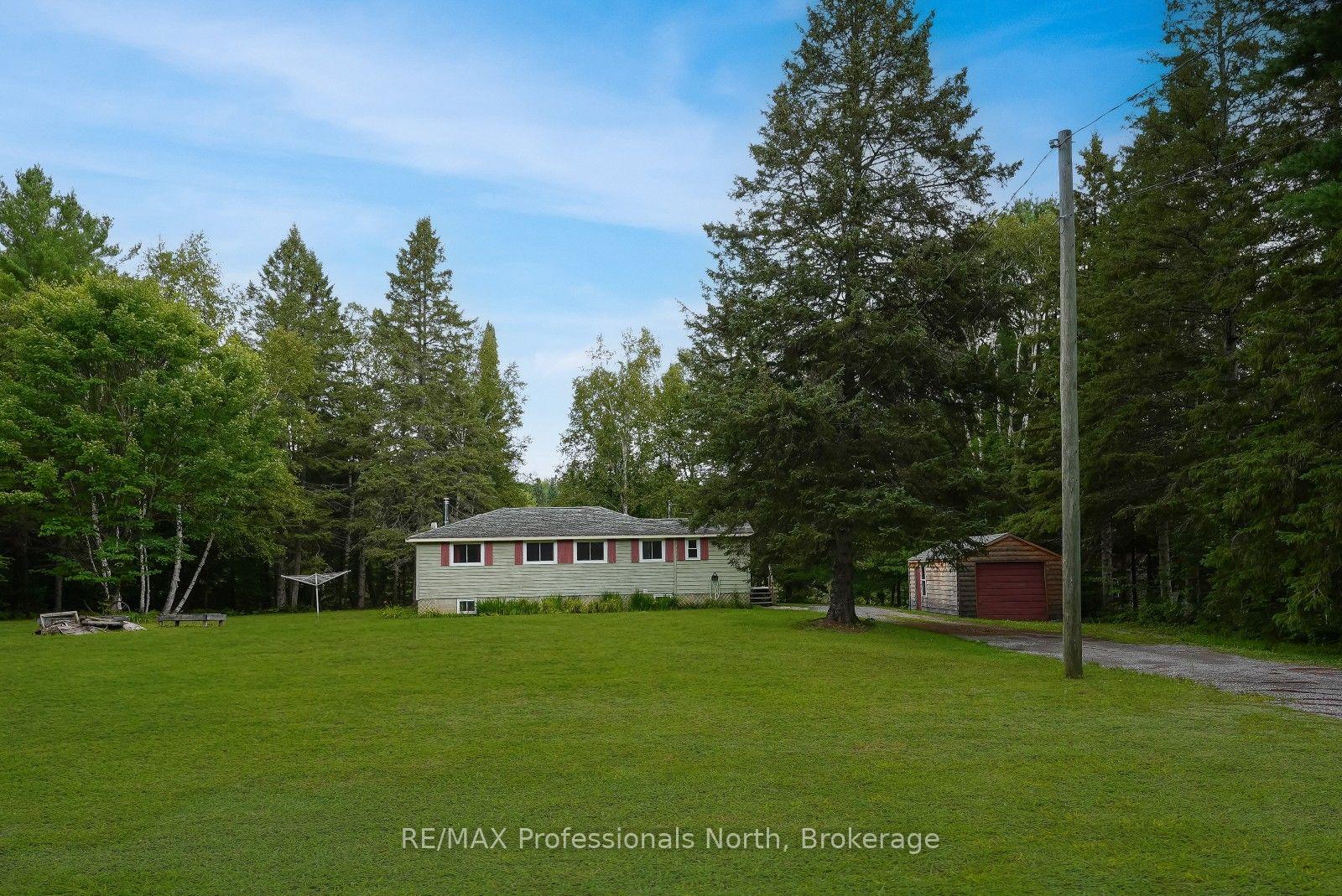 Photo 4 of 1052 Ablett Court, Algonquin Highlands, Stanhope — HOMEH