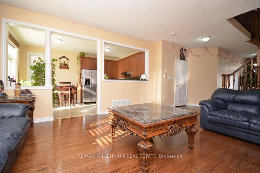 Photo 5 of 68 Skyvalley Drive, Brampton, Bram East — HOMEH