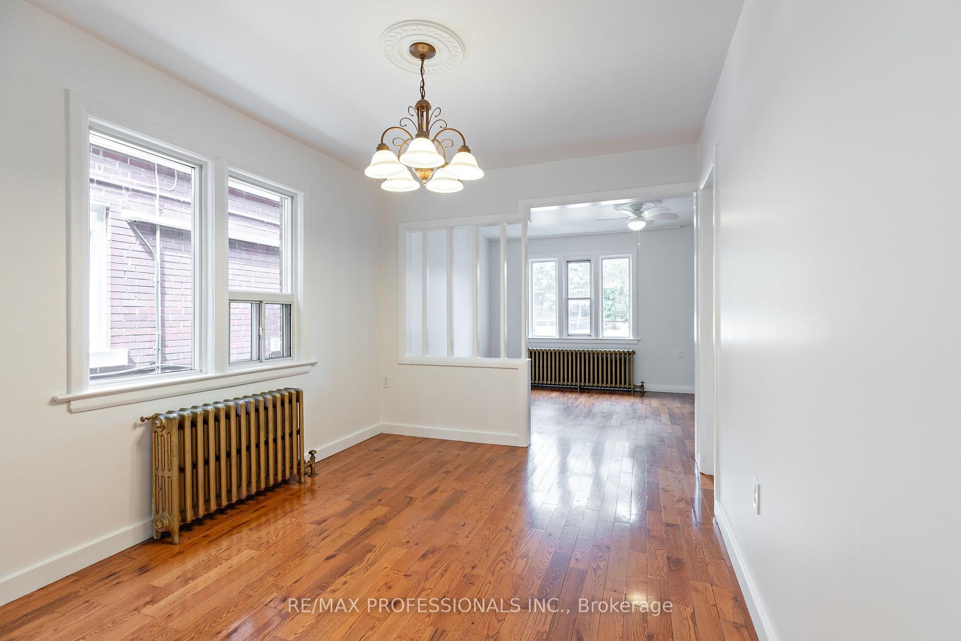 Photo 5 of 502 Jane Street, Toronto, Runnymede-Bloor West Village — HOMEH