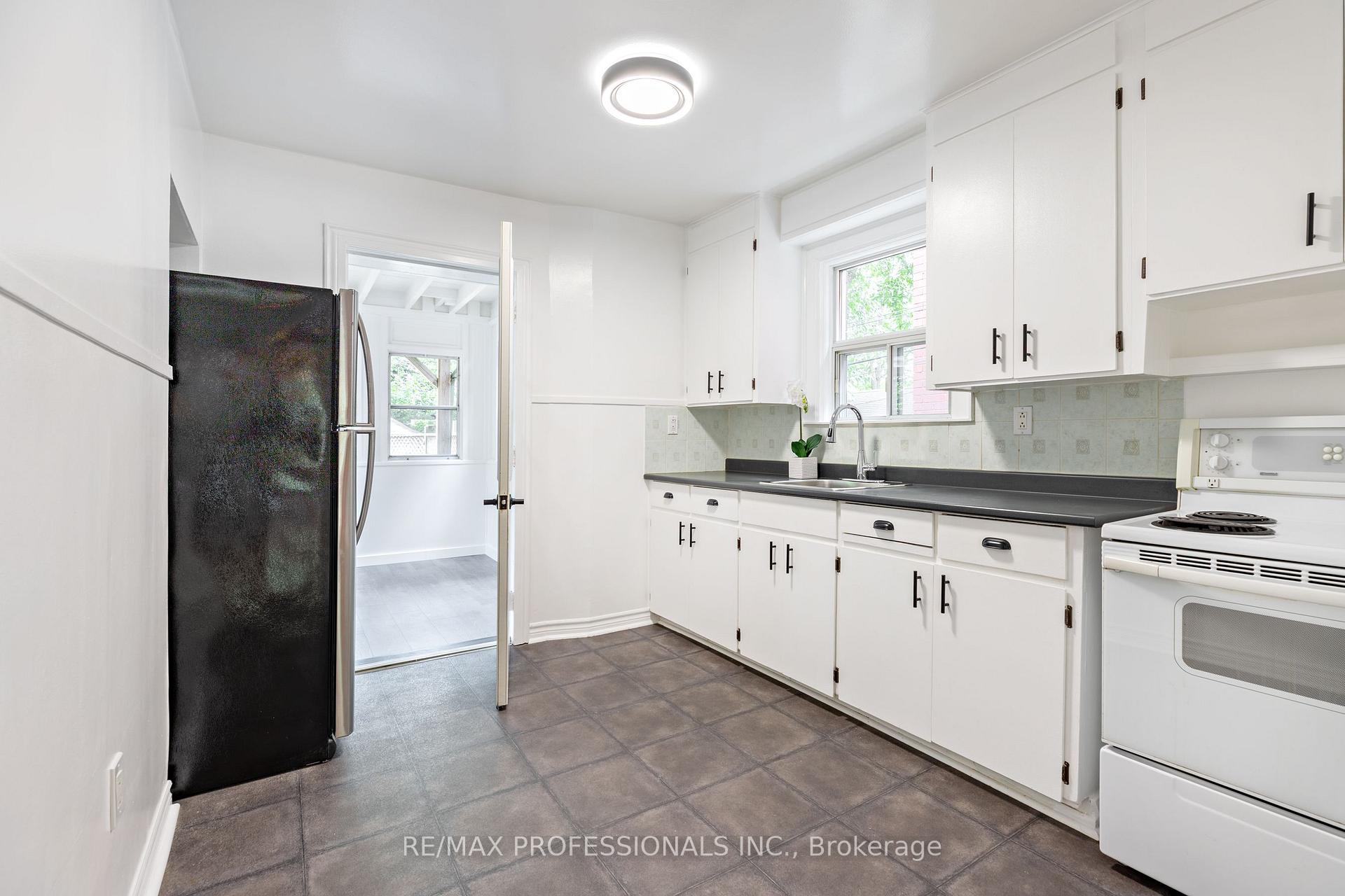 Photo 7 of 502 Jane Street, Toronto, Runnymede-Bloor West Village — HOMEH