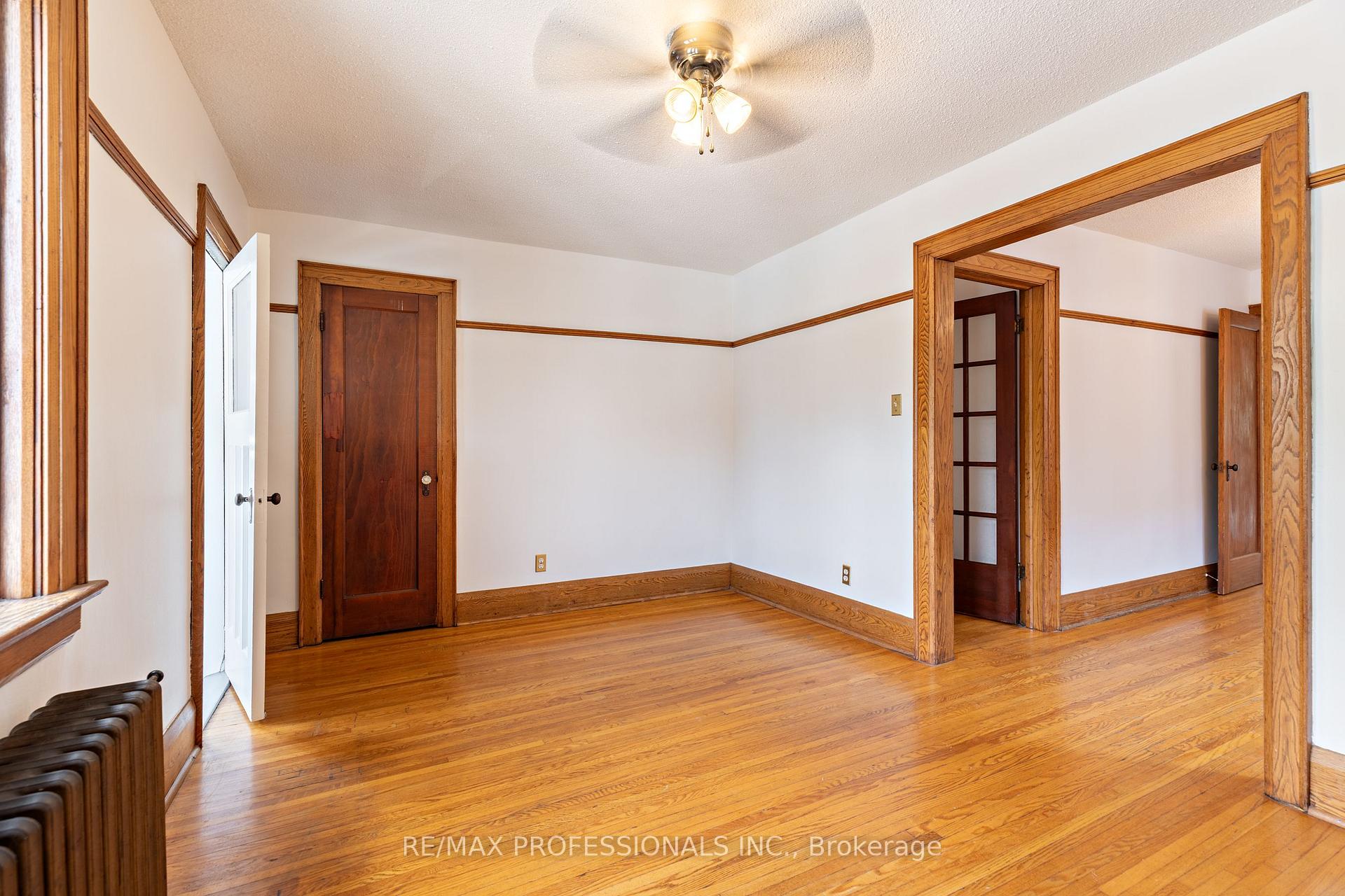 Photo 21 of 502 Jane Street, Toronto, Runnymede-Bloor West Village — HOMEH