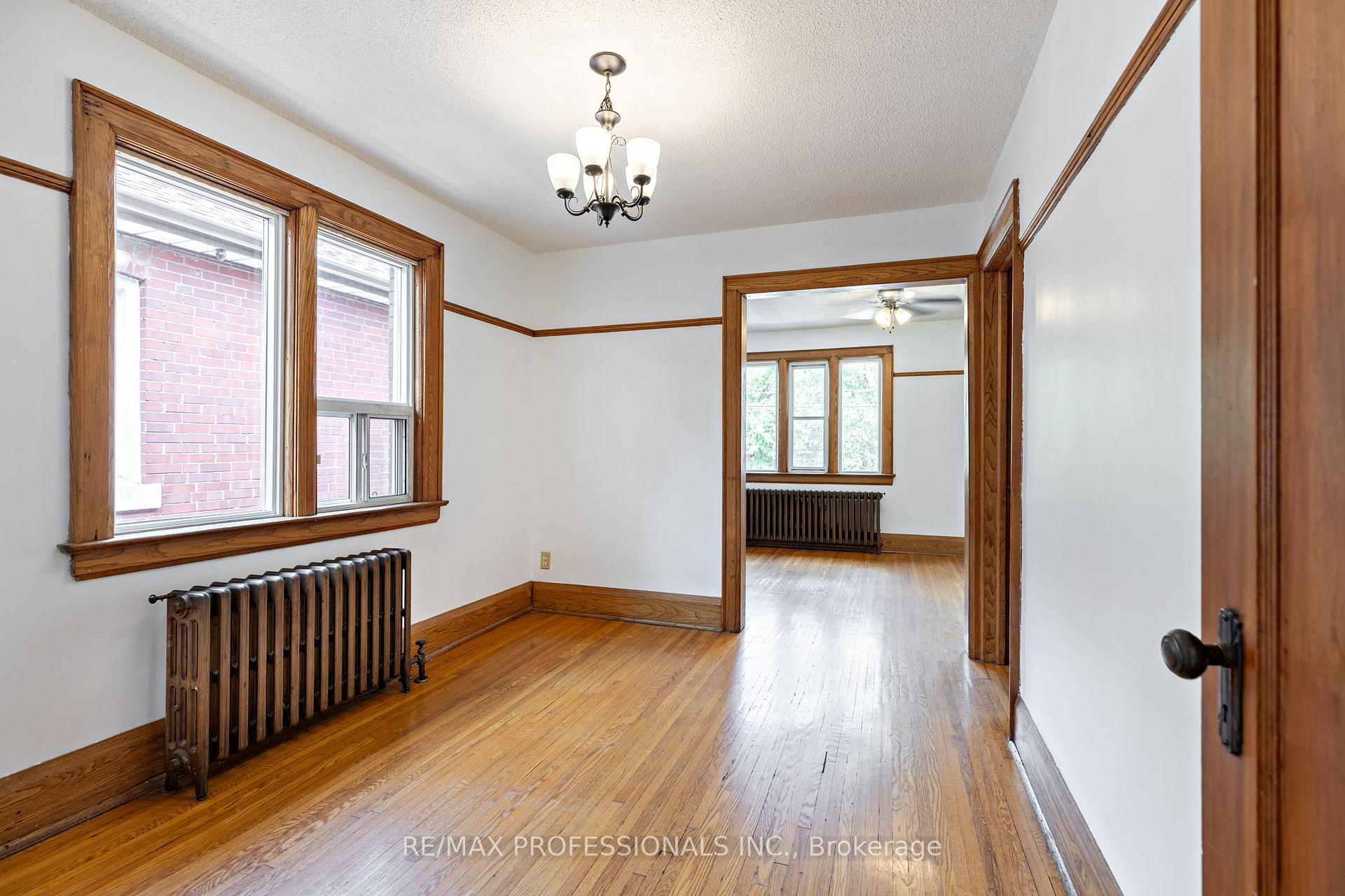Photo 23 of 502 Jane Street, Toronto, Runnymede-Bloor West Village — HOMEH