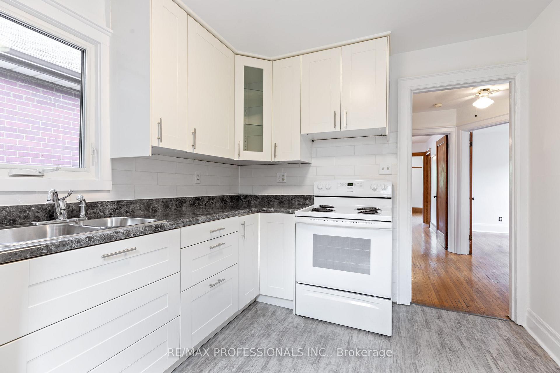 Photo 26 of 502 Jane Street, Toronto, Runnymede-Bloor West Village — HOMEH