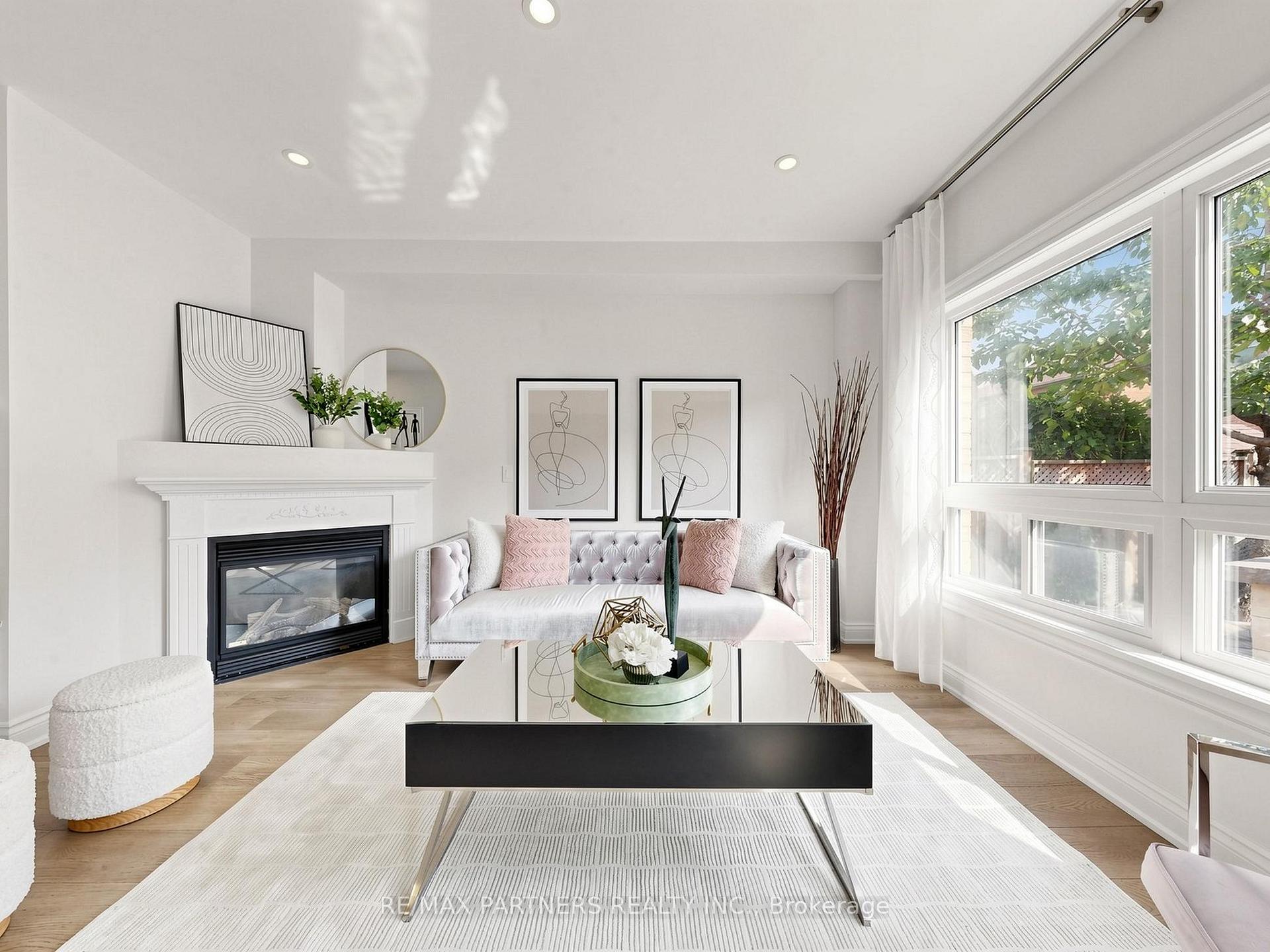 Photo 8 of 21 Russell Hill Road, Markham, Berczy — HOMEH