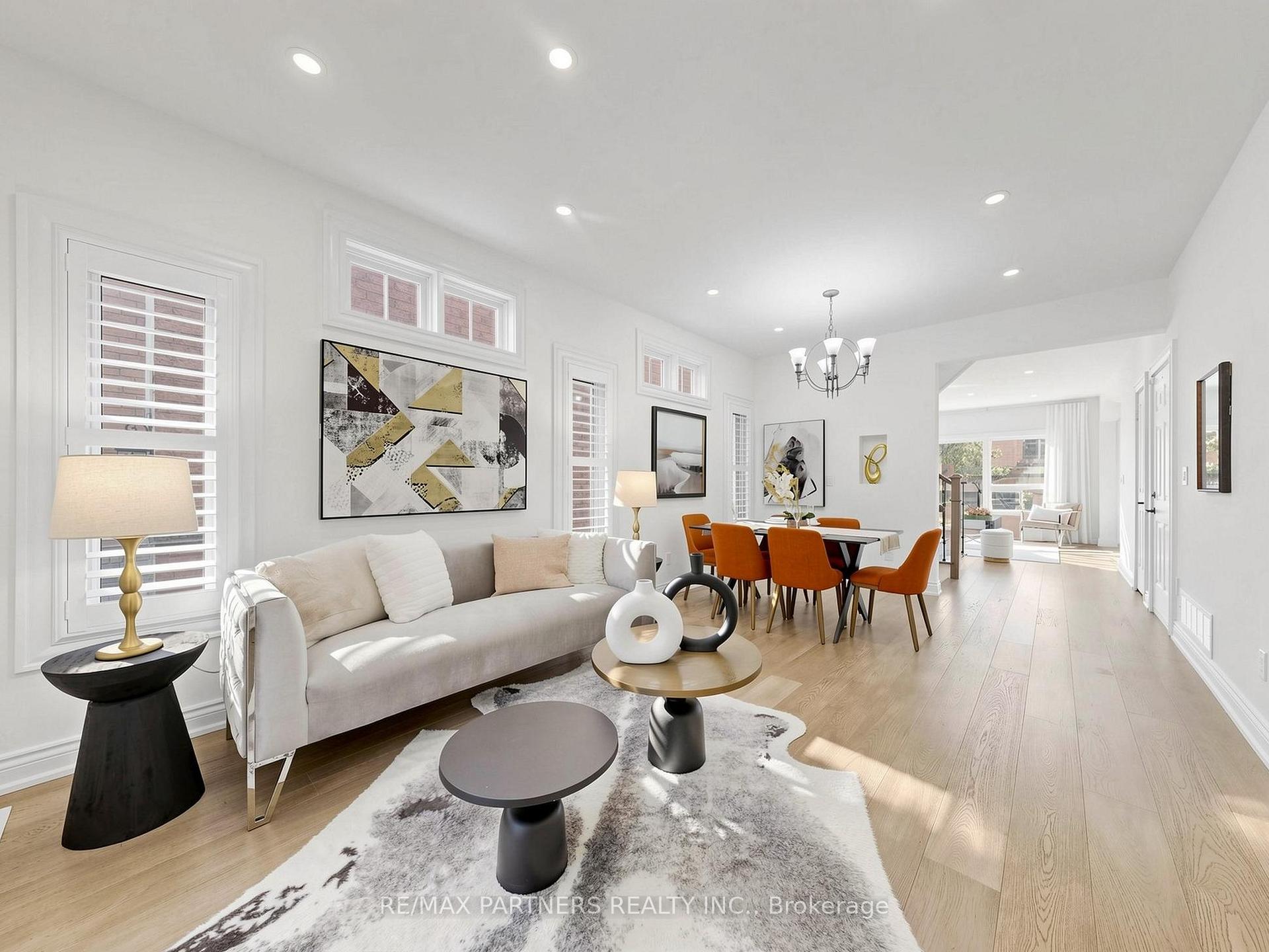 Photo 14 of 21 Russell Hill Road, Markham, Berczy — HOMEH