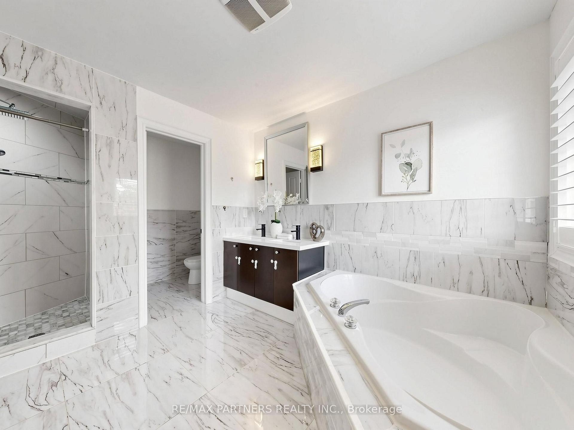 Photo 22 of 21 Russell Hill Road, Markham, Berczy — HOMEH